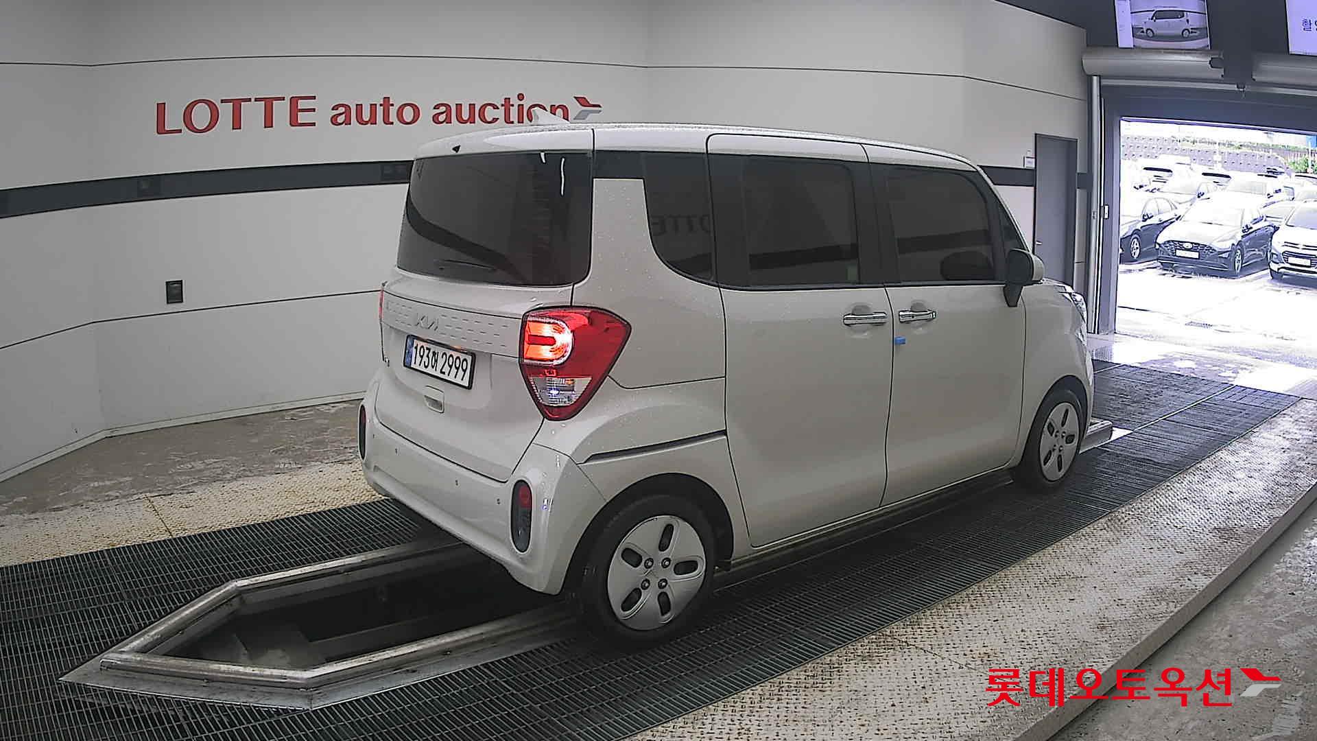 2022 - kia ray