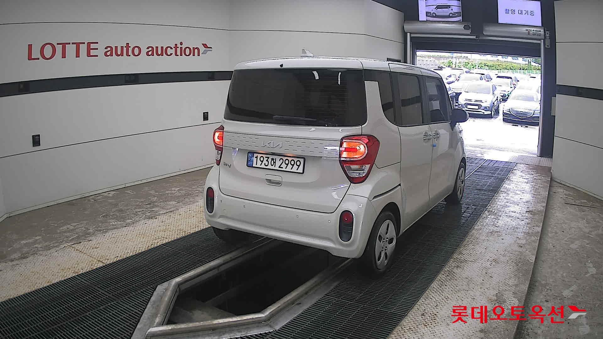 2022 - kia ray