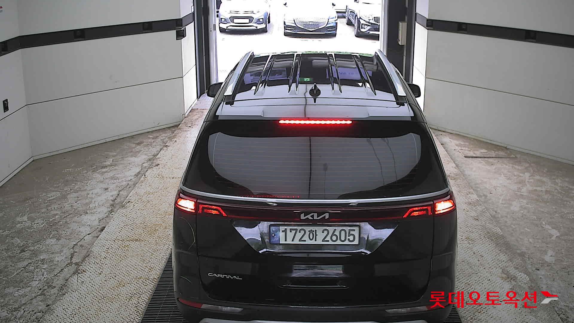 2023 - kia carnival