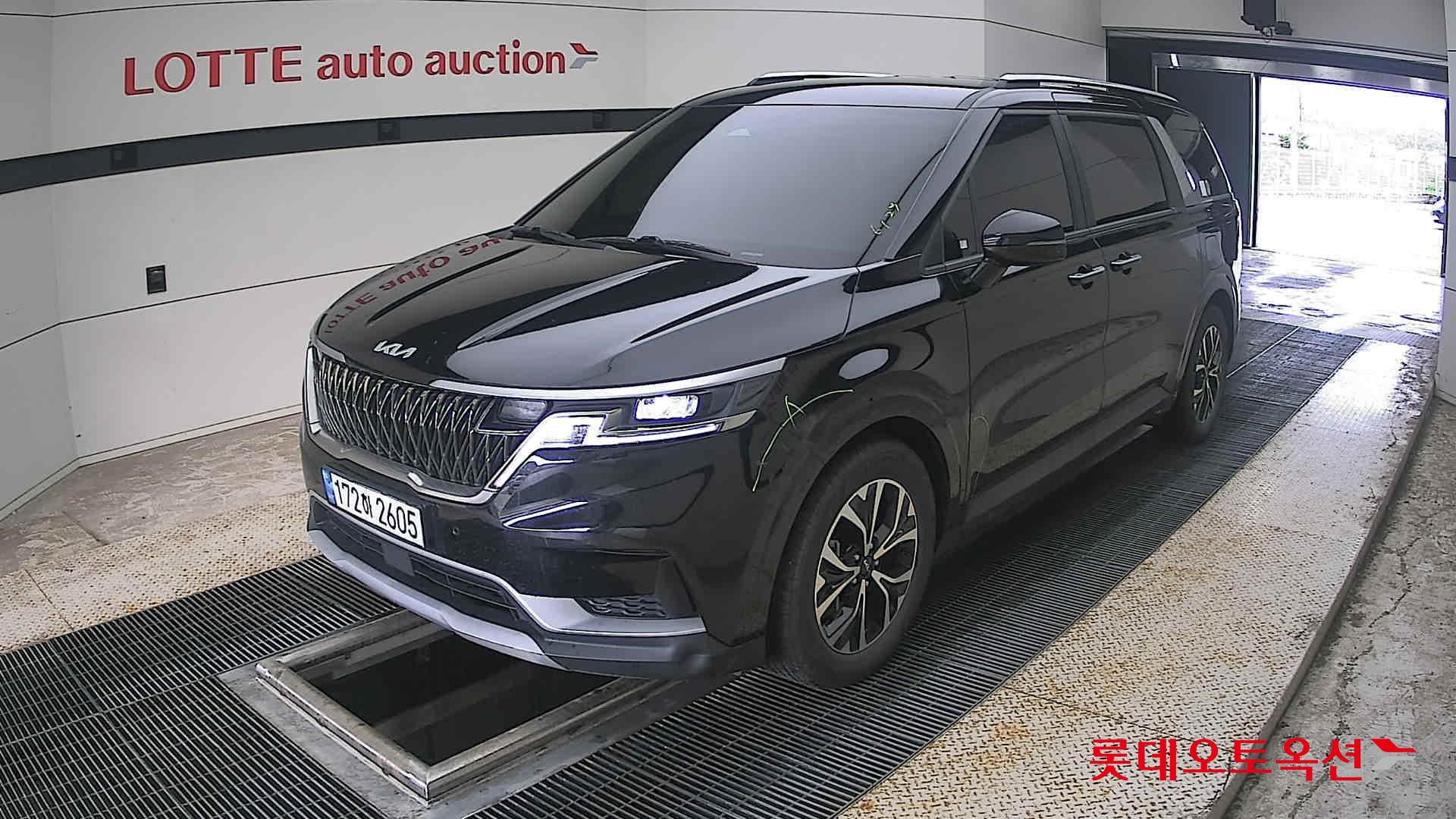 2023 - kia carnival