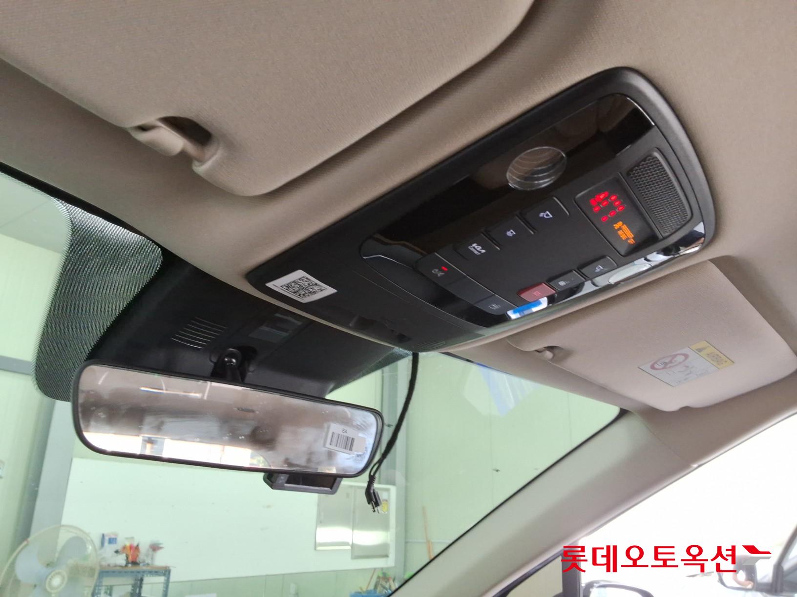 2023 - kia carnival