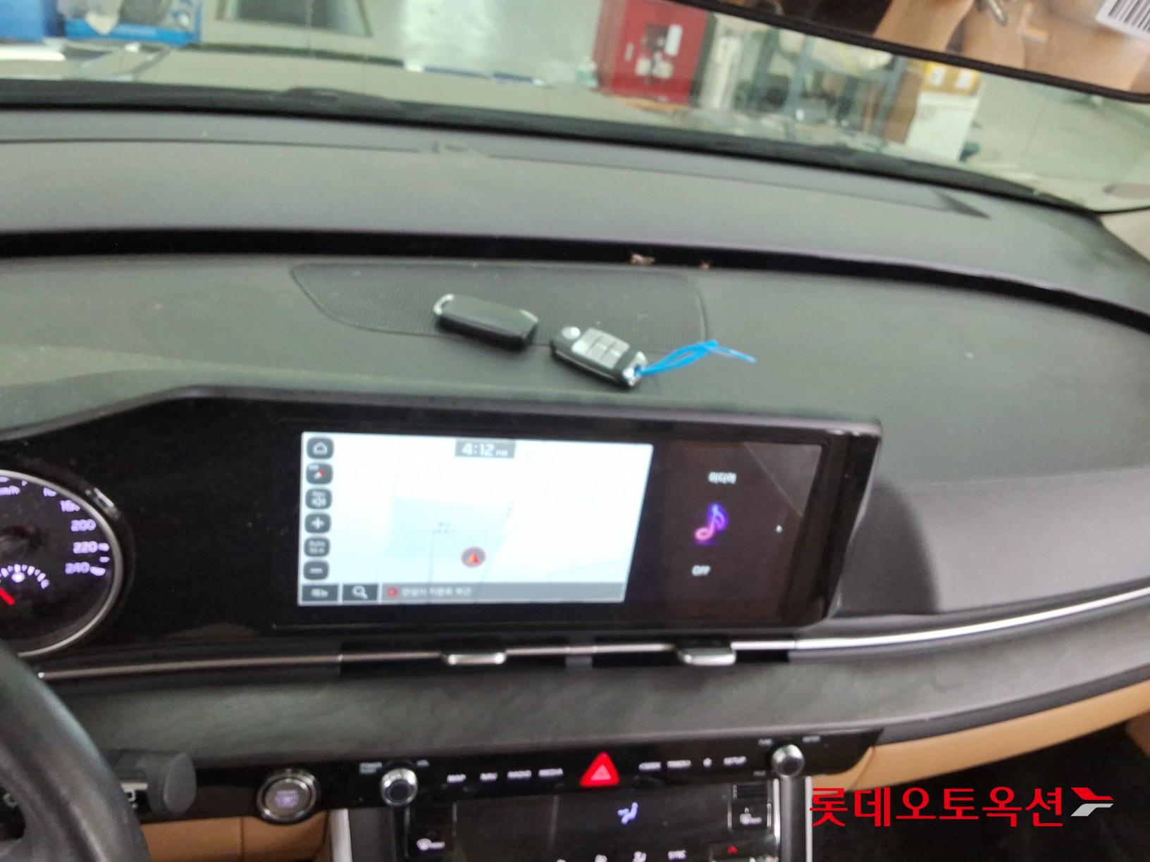 2023 - kia carnival