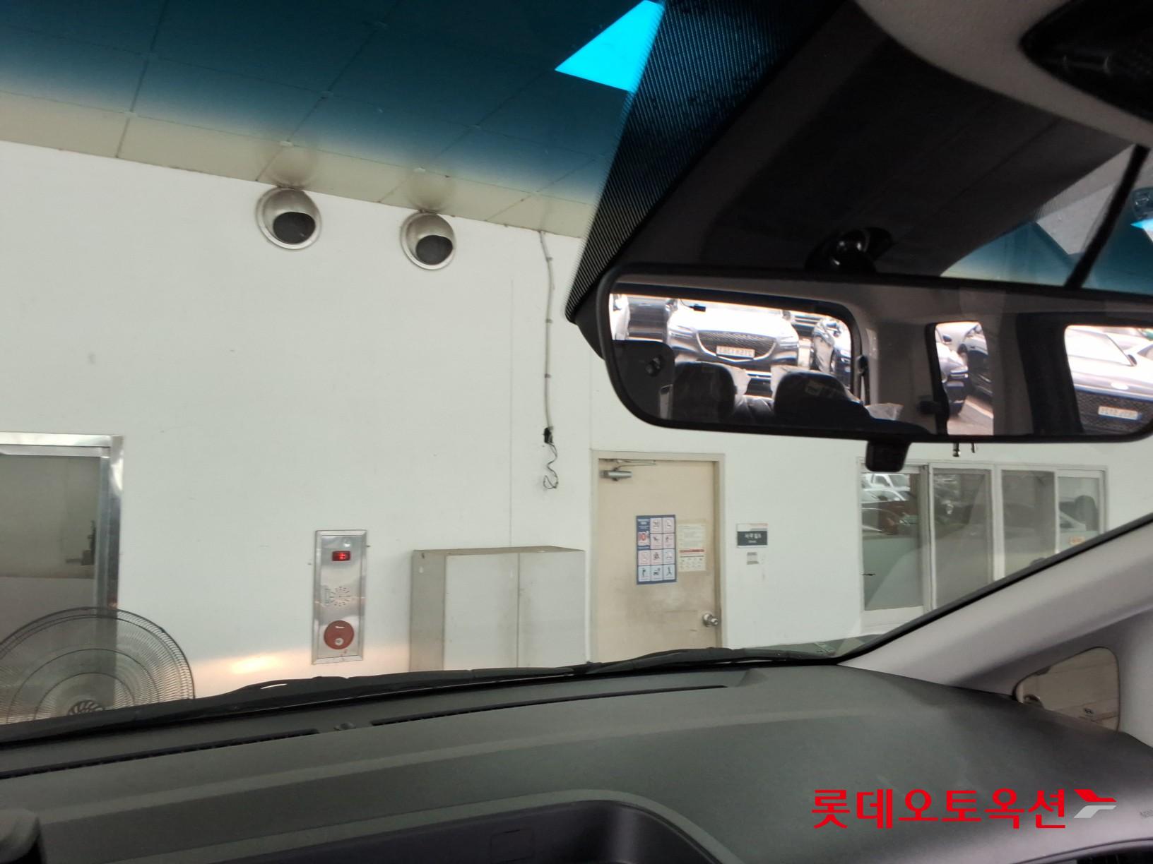 2023 - hyundai staria