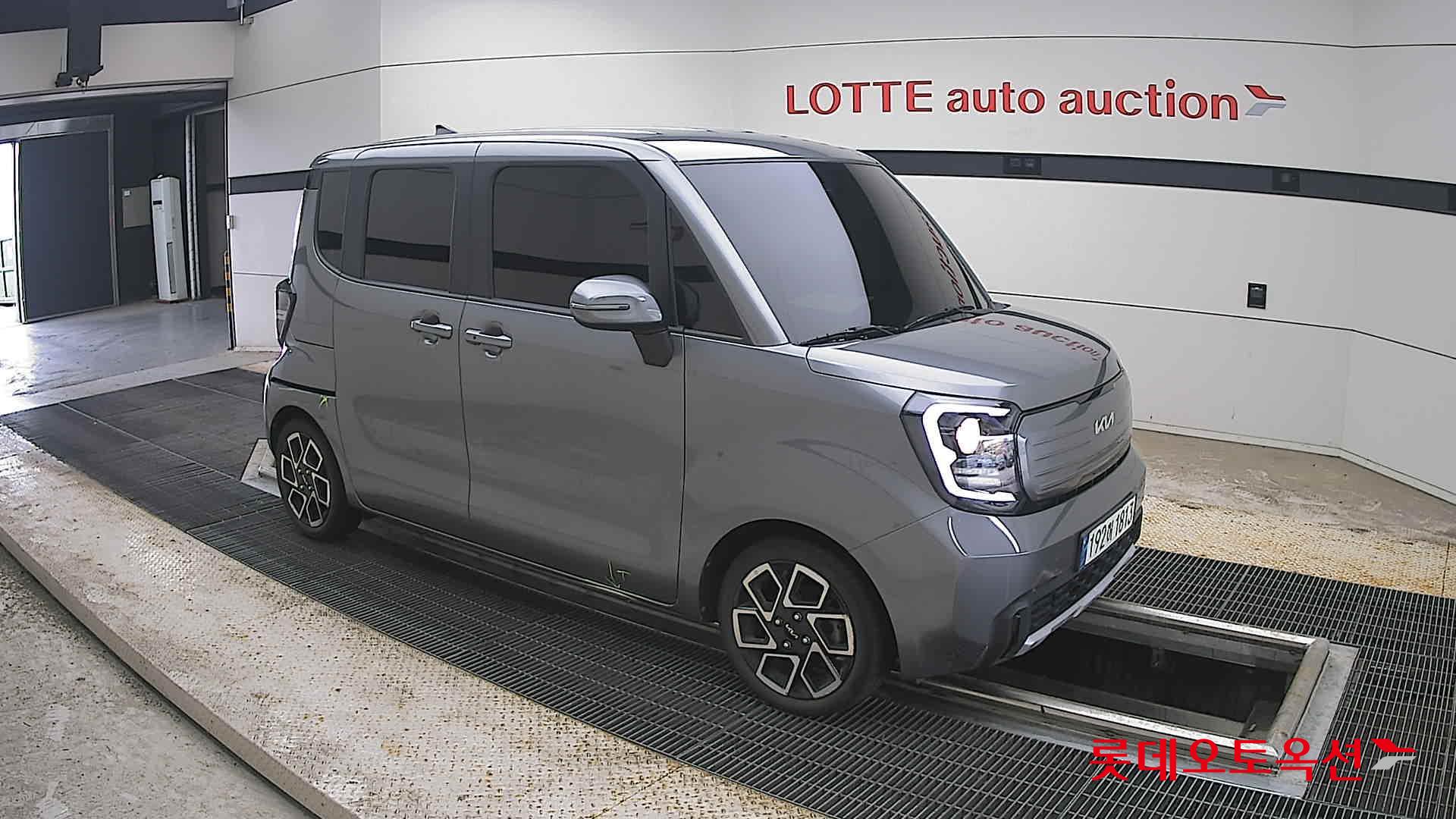2023 - kia ray