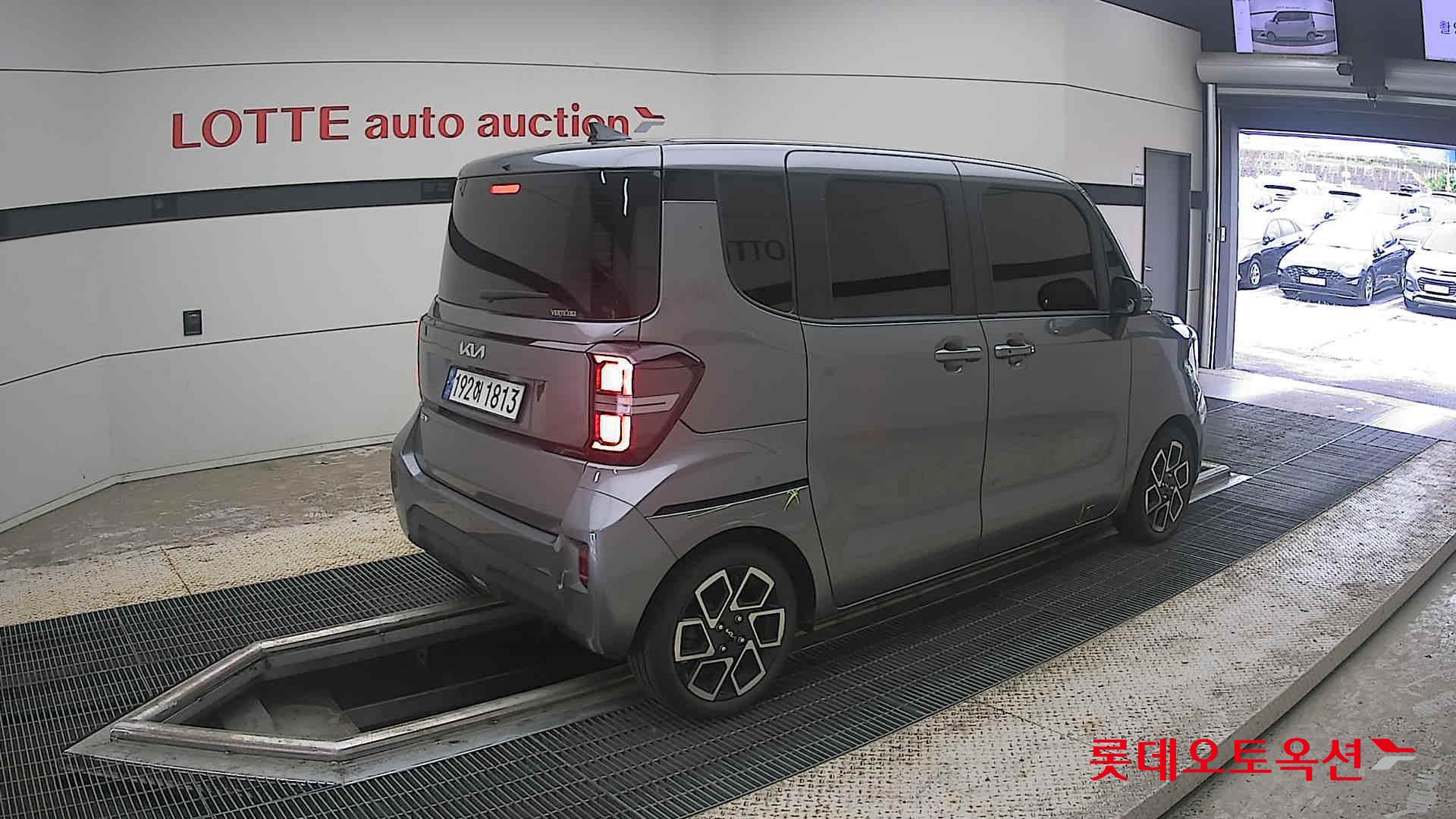 2023 - kia ray