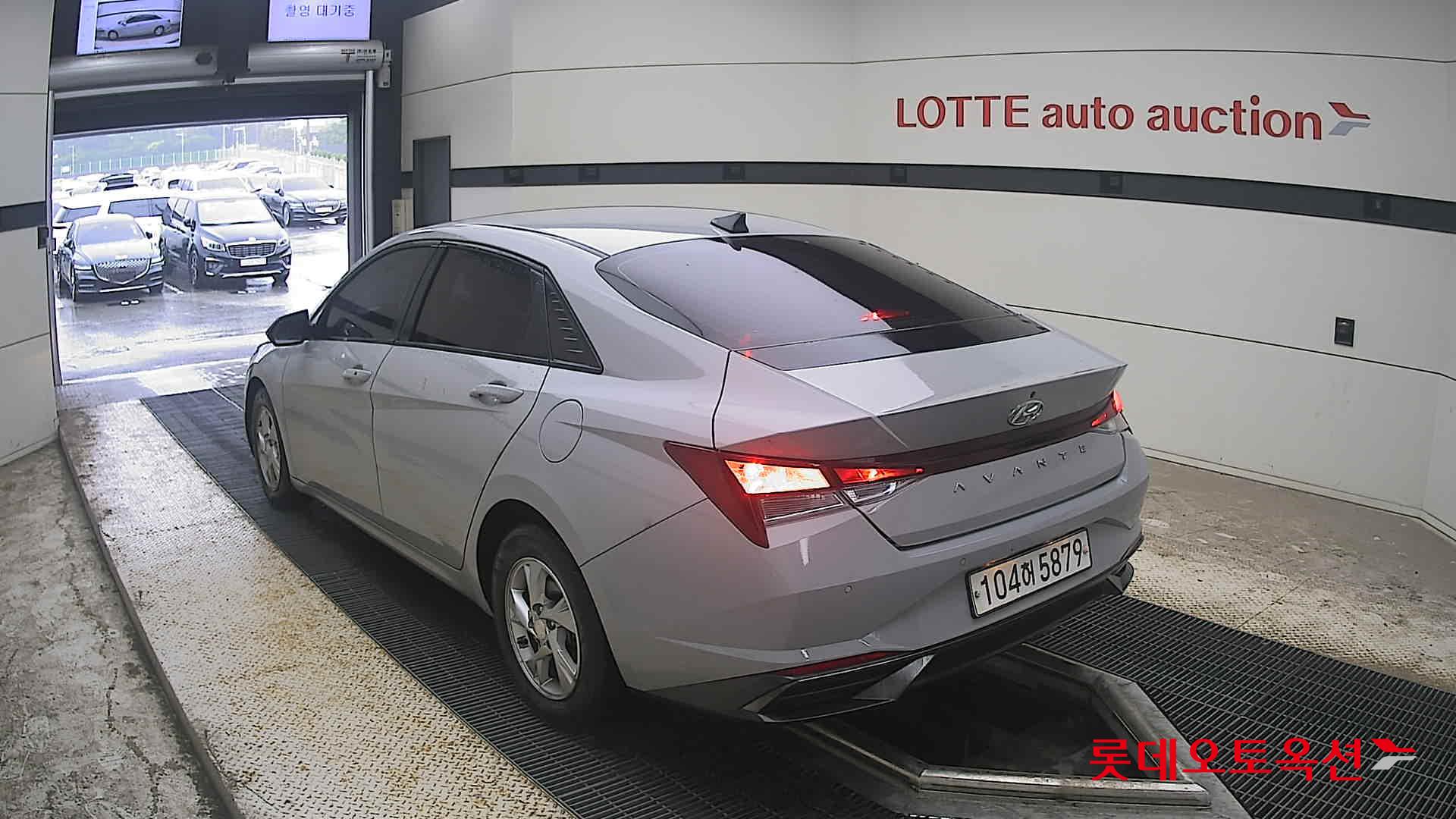 2021 - hyundai avante