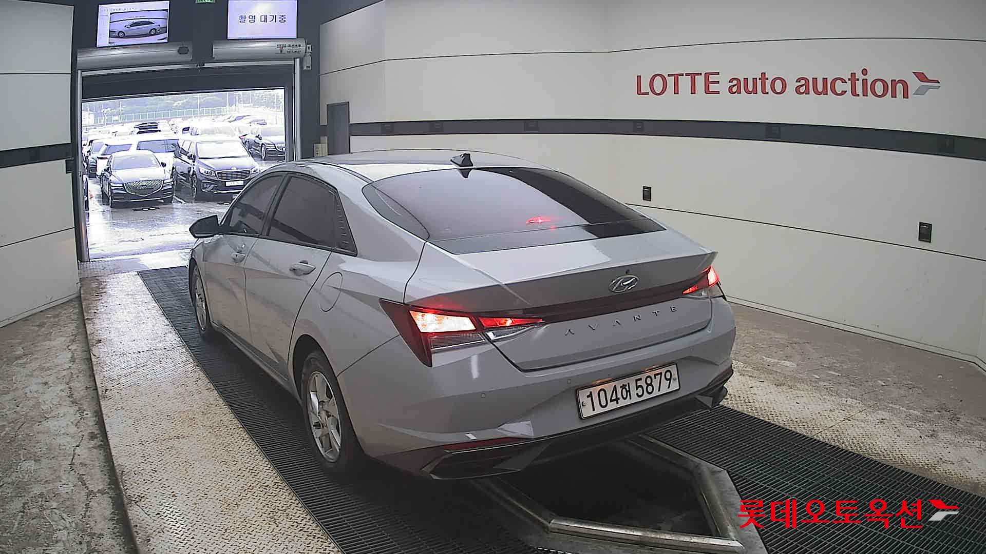 2021 - hyundai avante