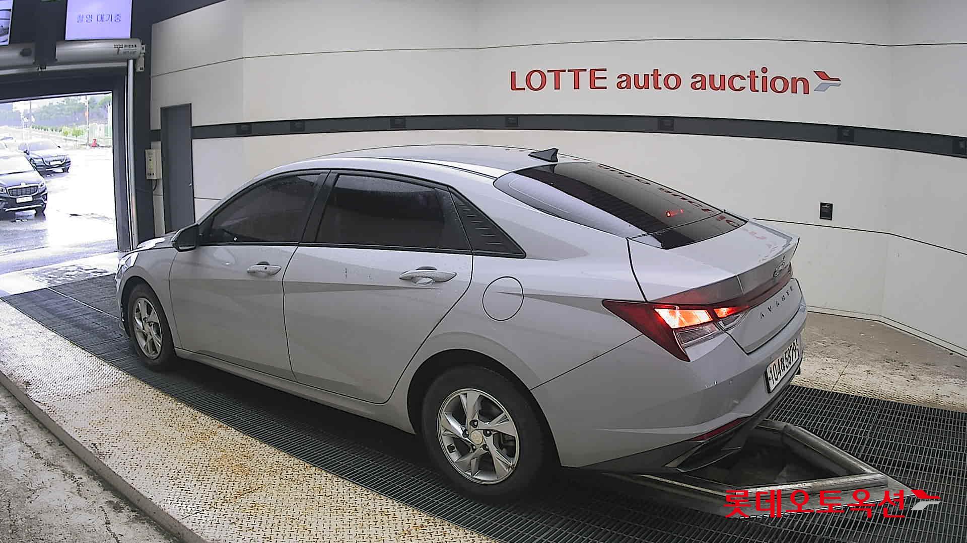 2021 - hyundai avante