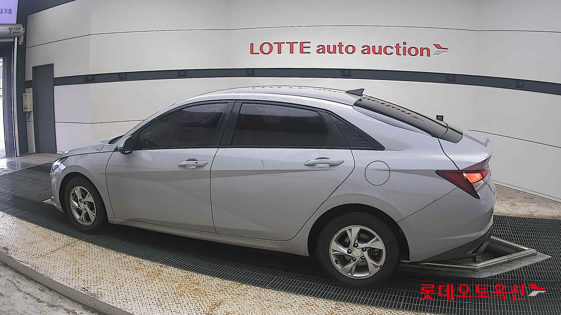 2021 - hyundai avante