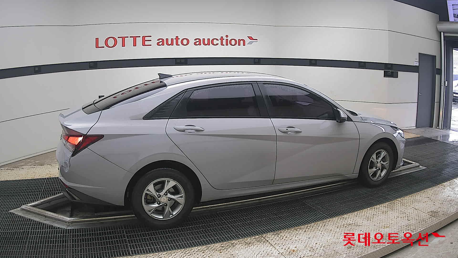 2021 - hyundai avante