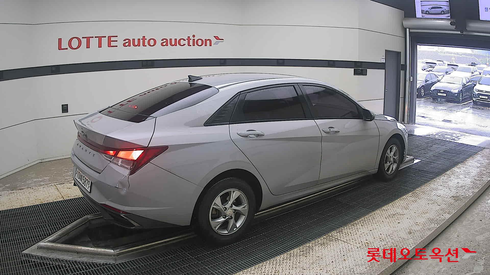 2021 - hyundai avante