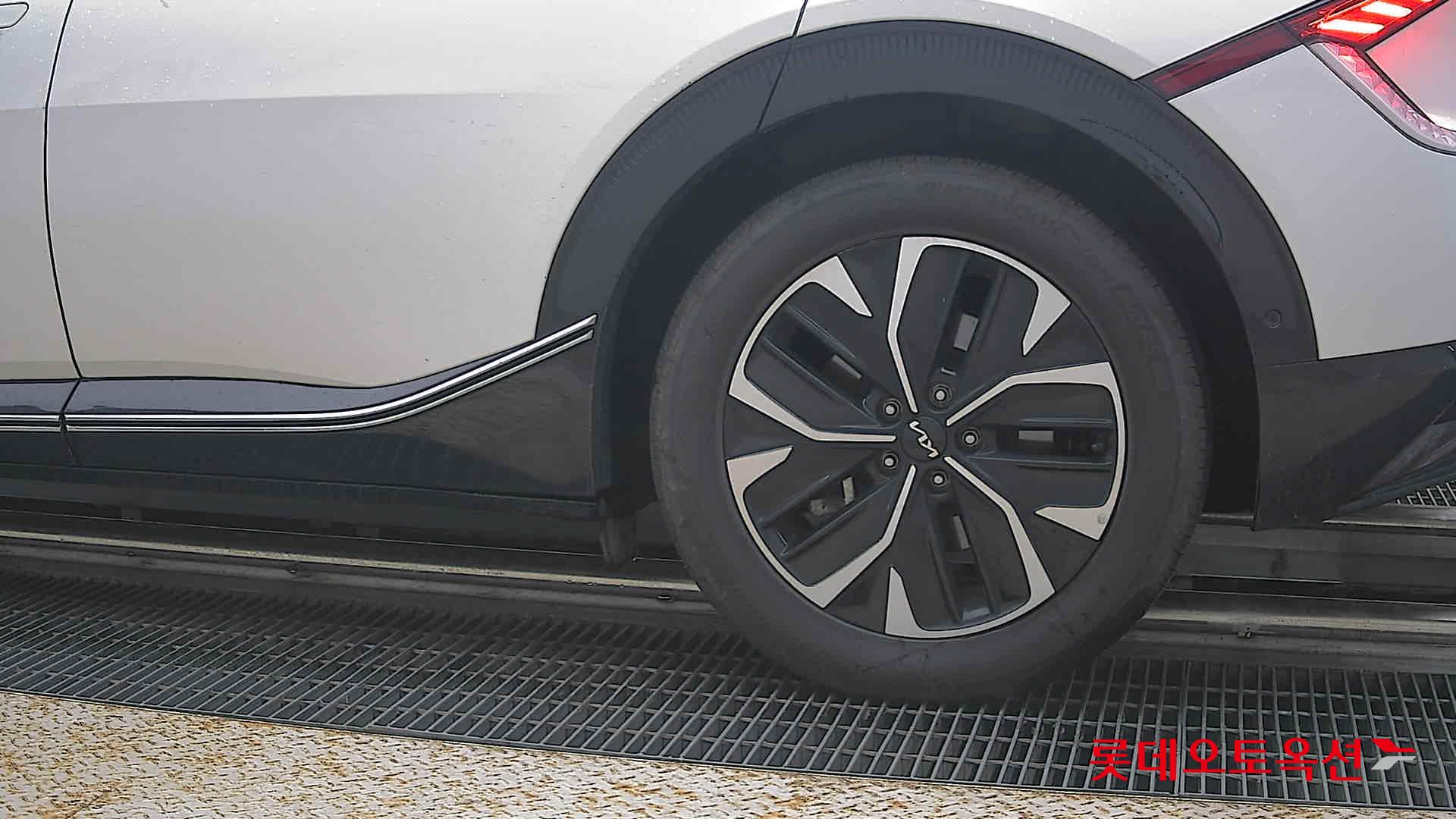 2022 - kia ev6