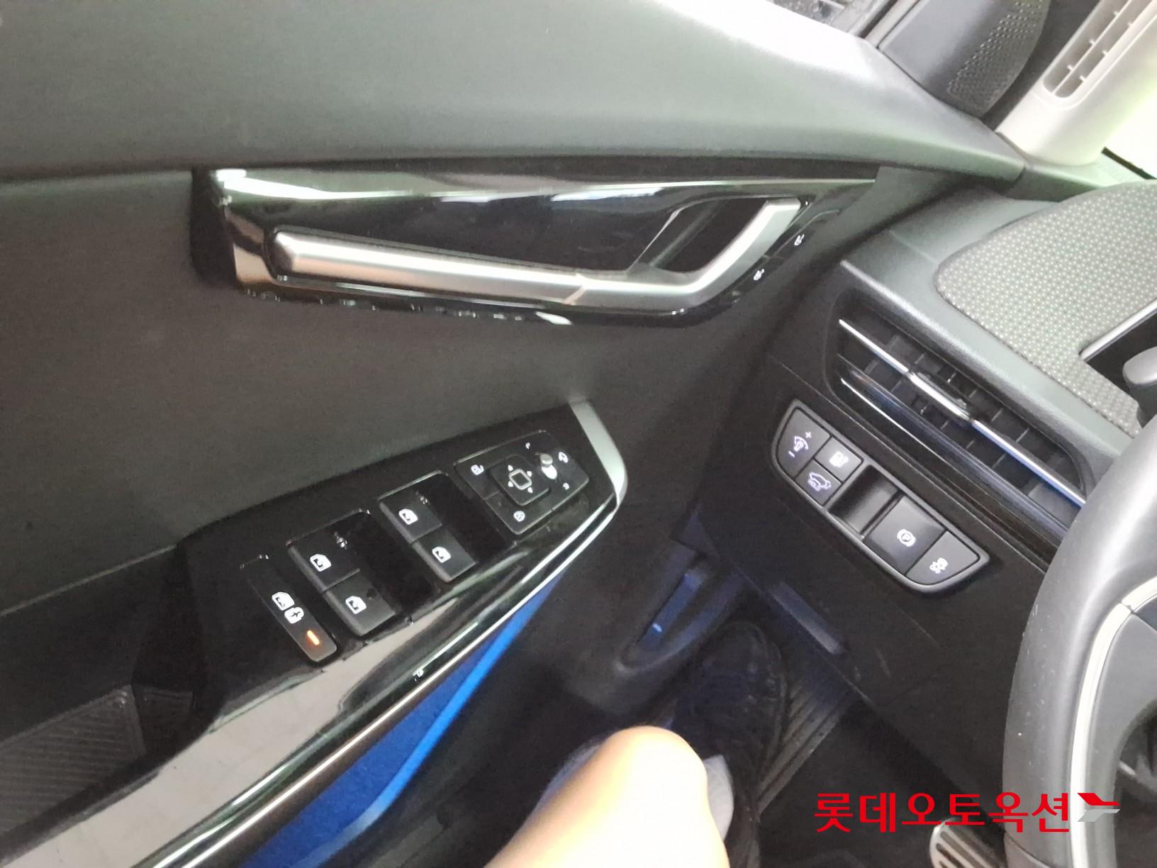 2022 - kia ev6