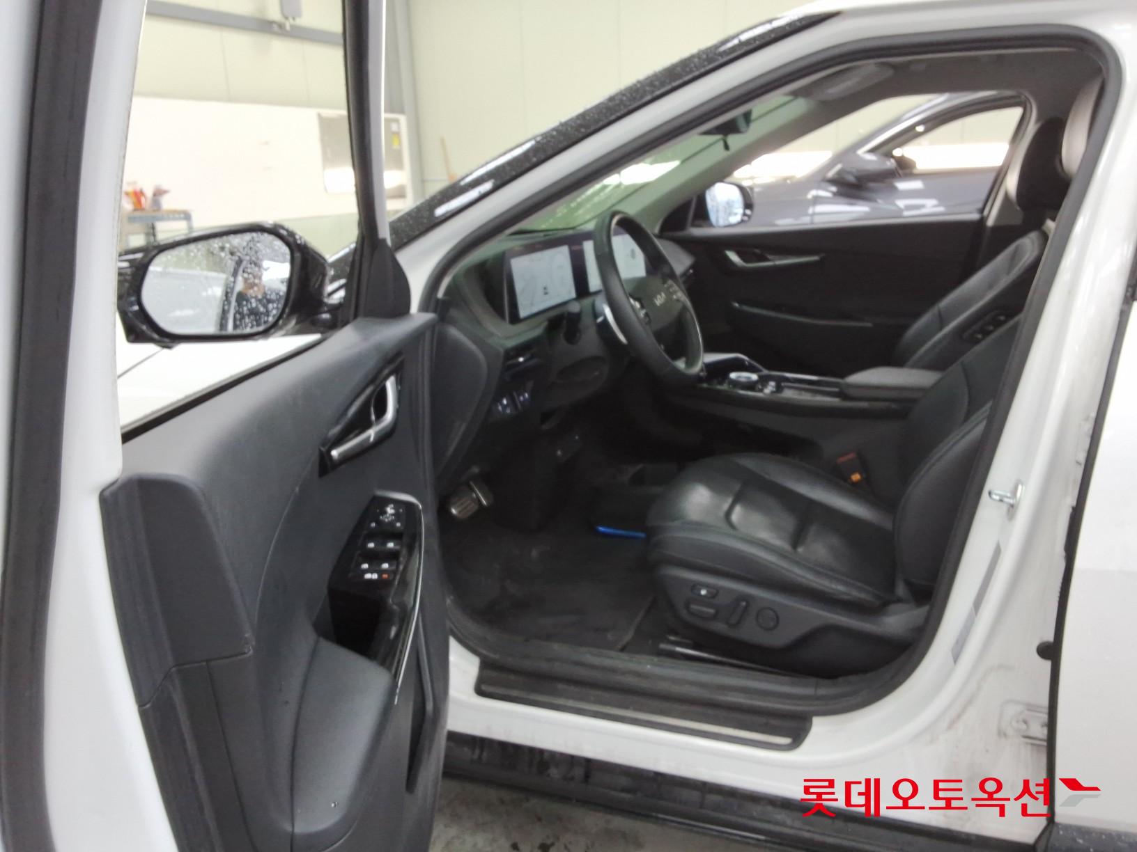 2022 - kia ev6