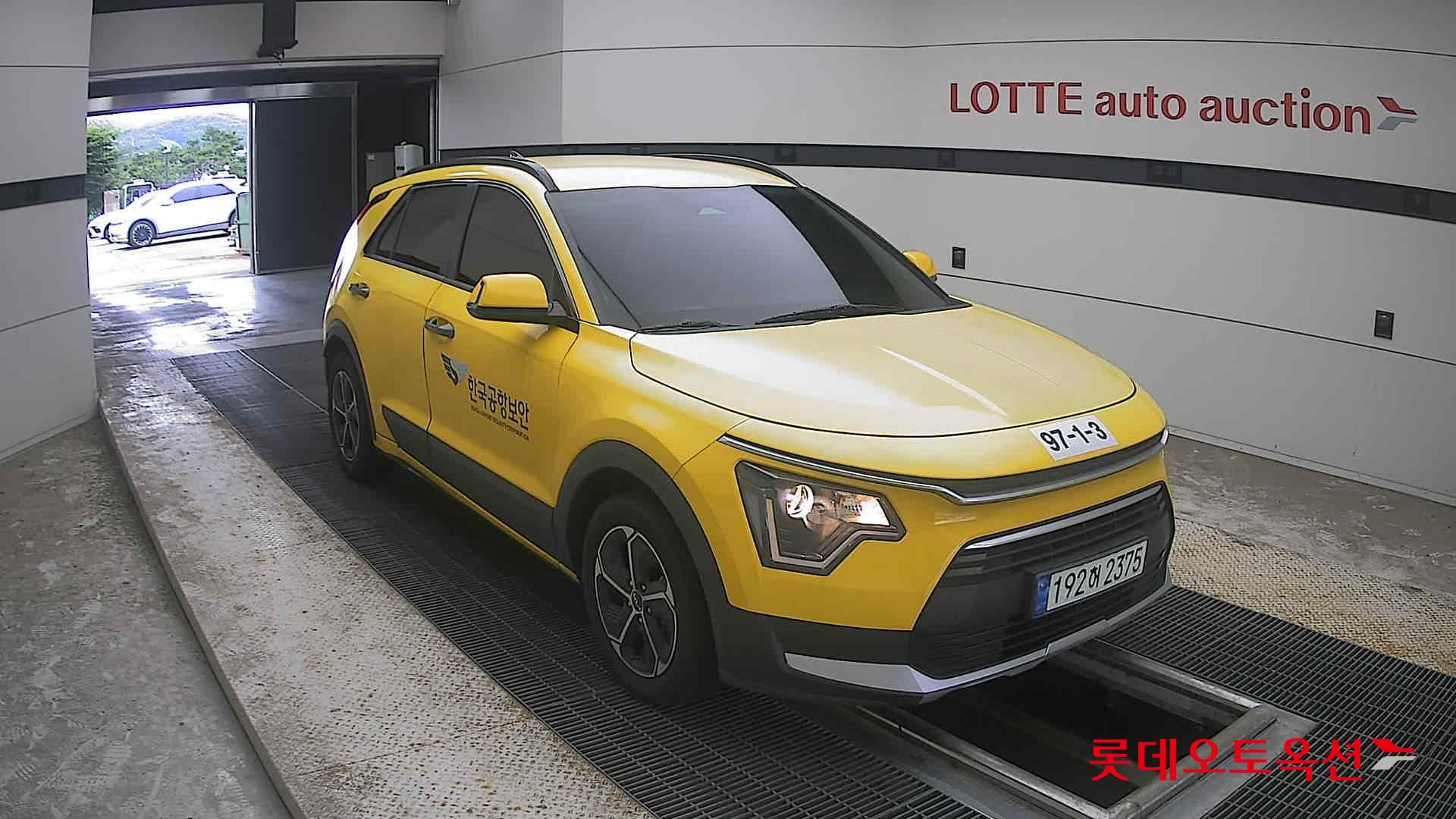 2023 - kia niro