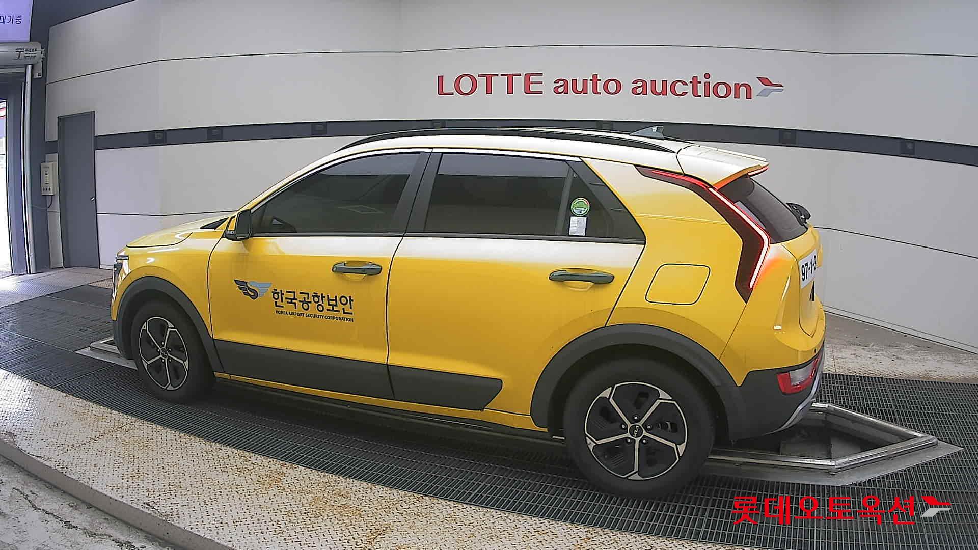 2023 - kia niro