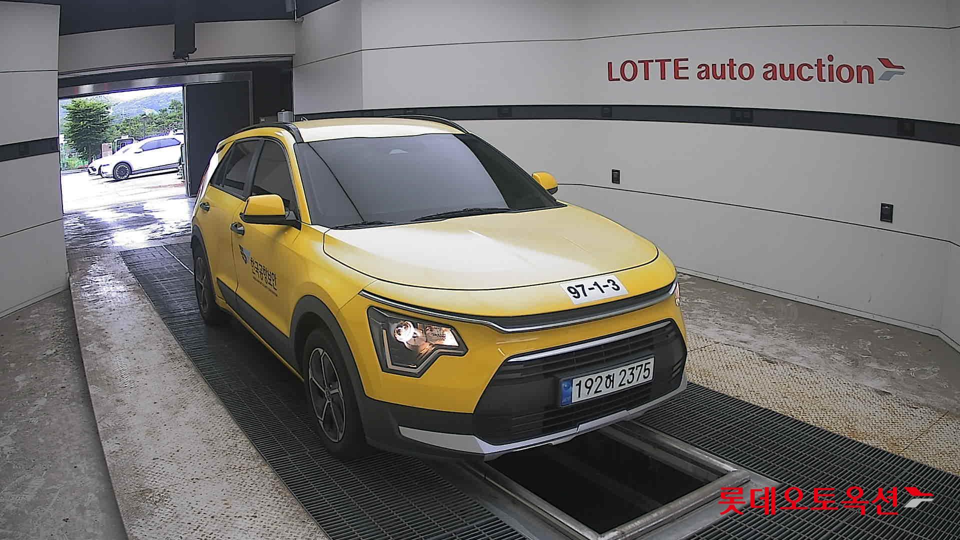 2023 - kia niro