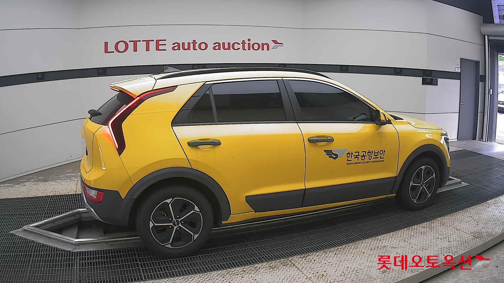 2023 - kia niro