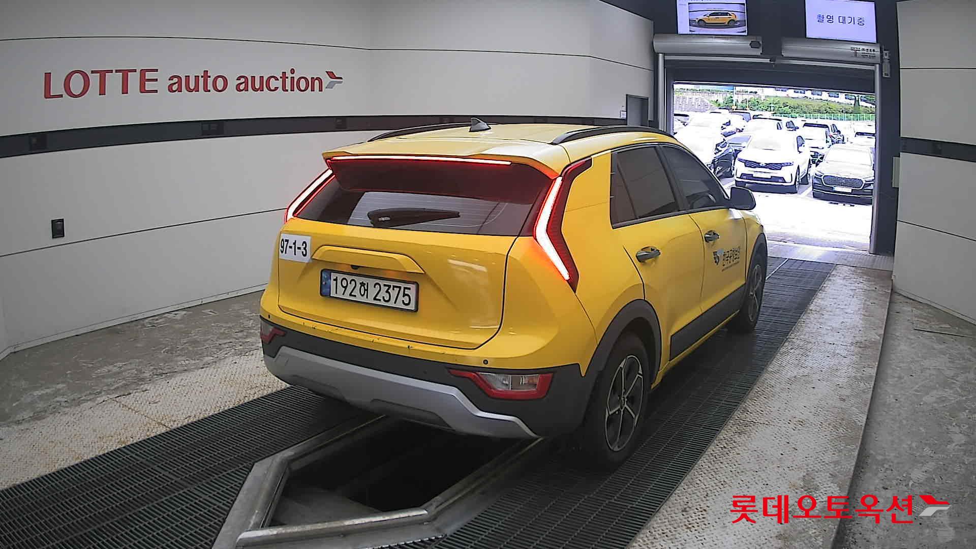 2023 - kia niro