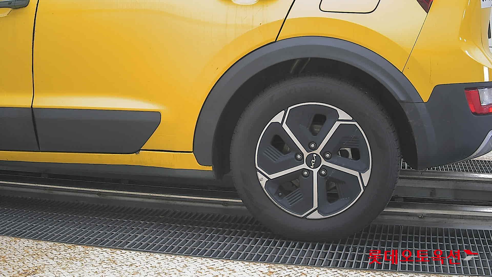 2023 - kia niro