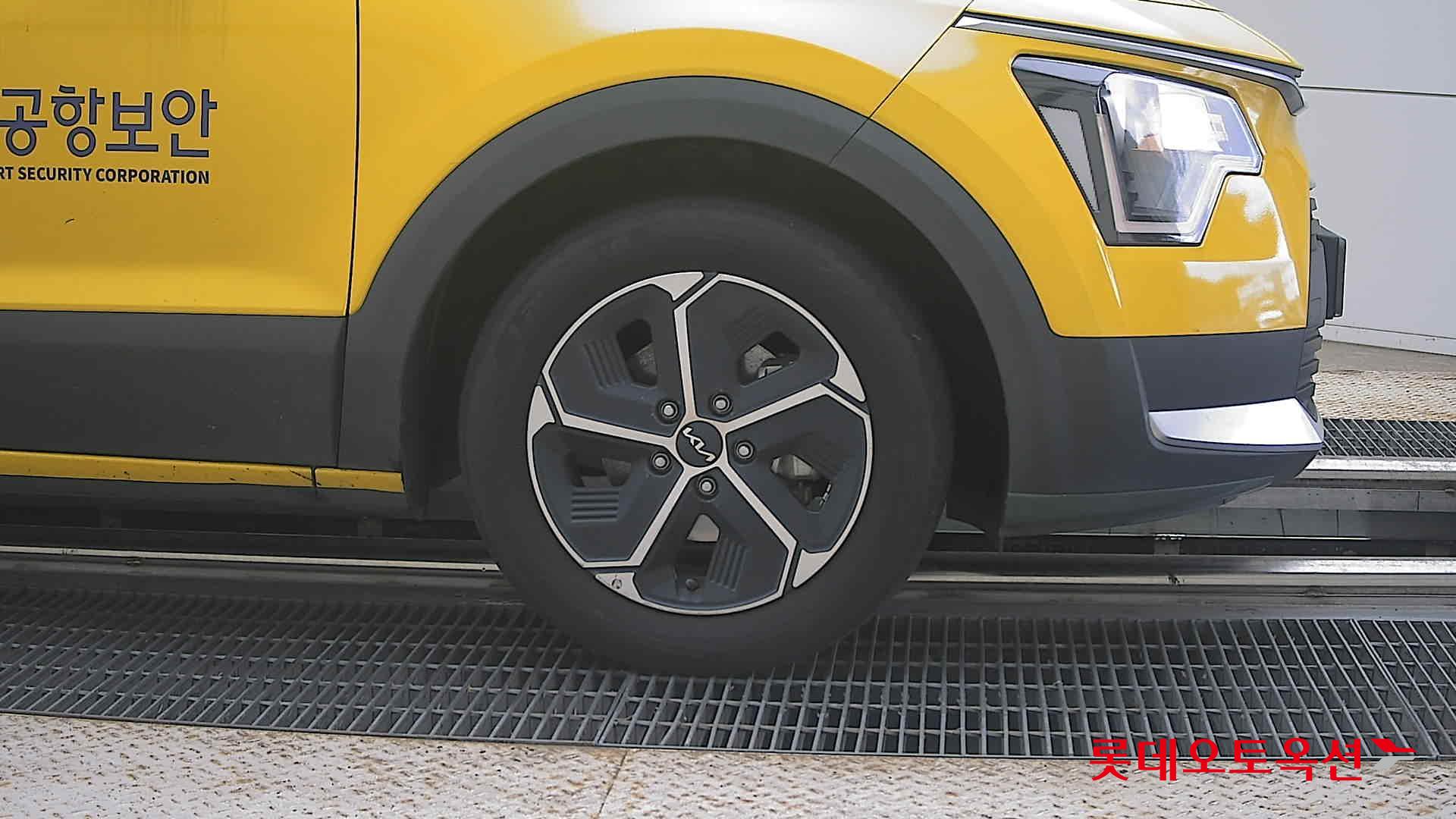 2023 - kia niro