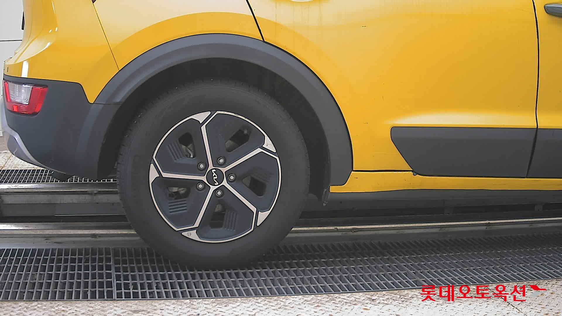 2023 - kia niro