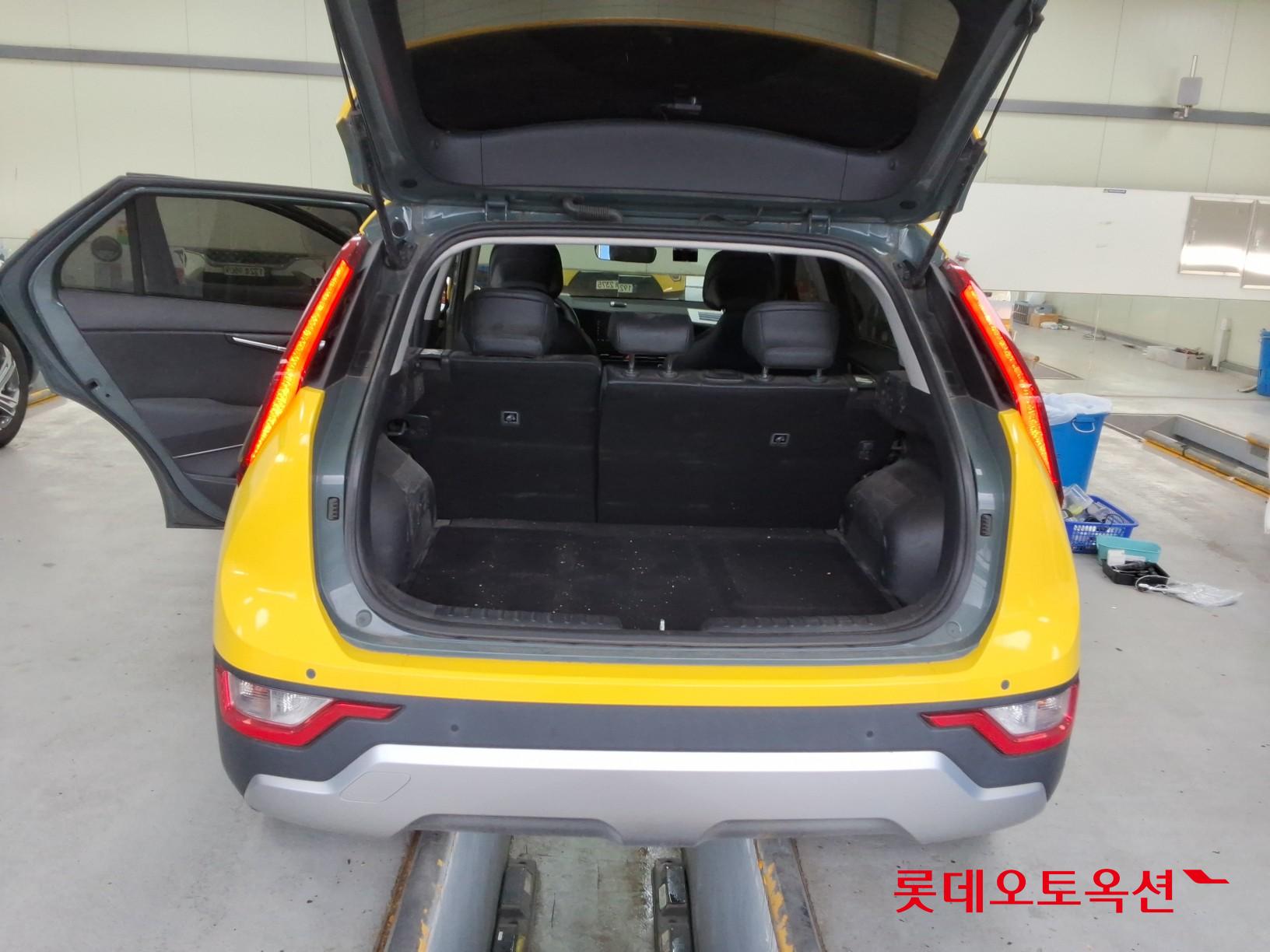 2023 - kia niro