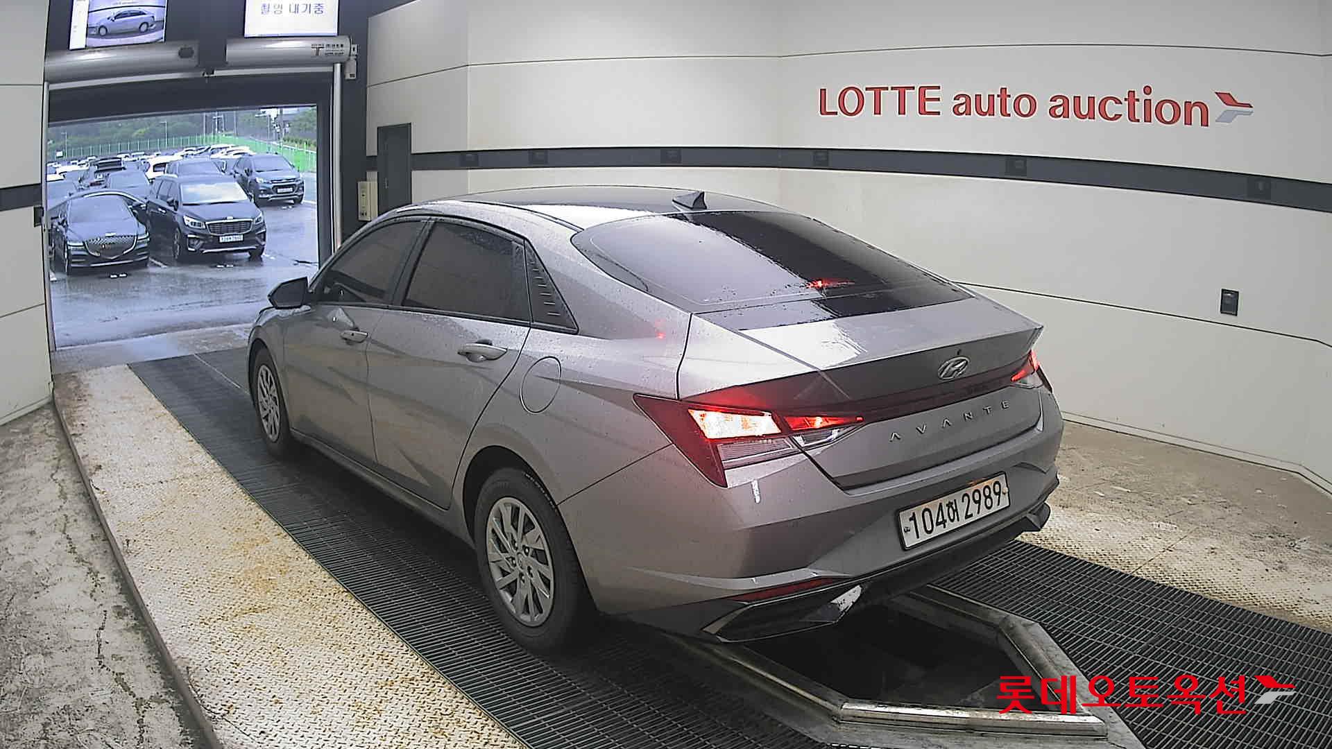 2021 - hyundai avante