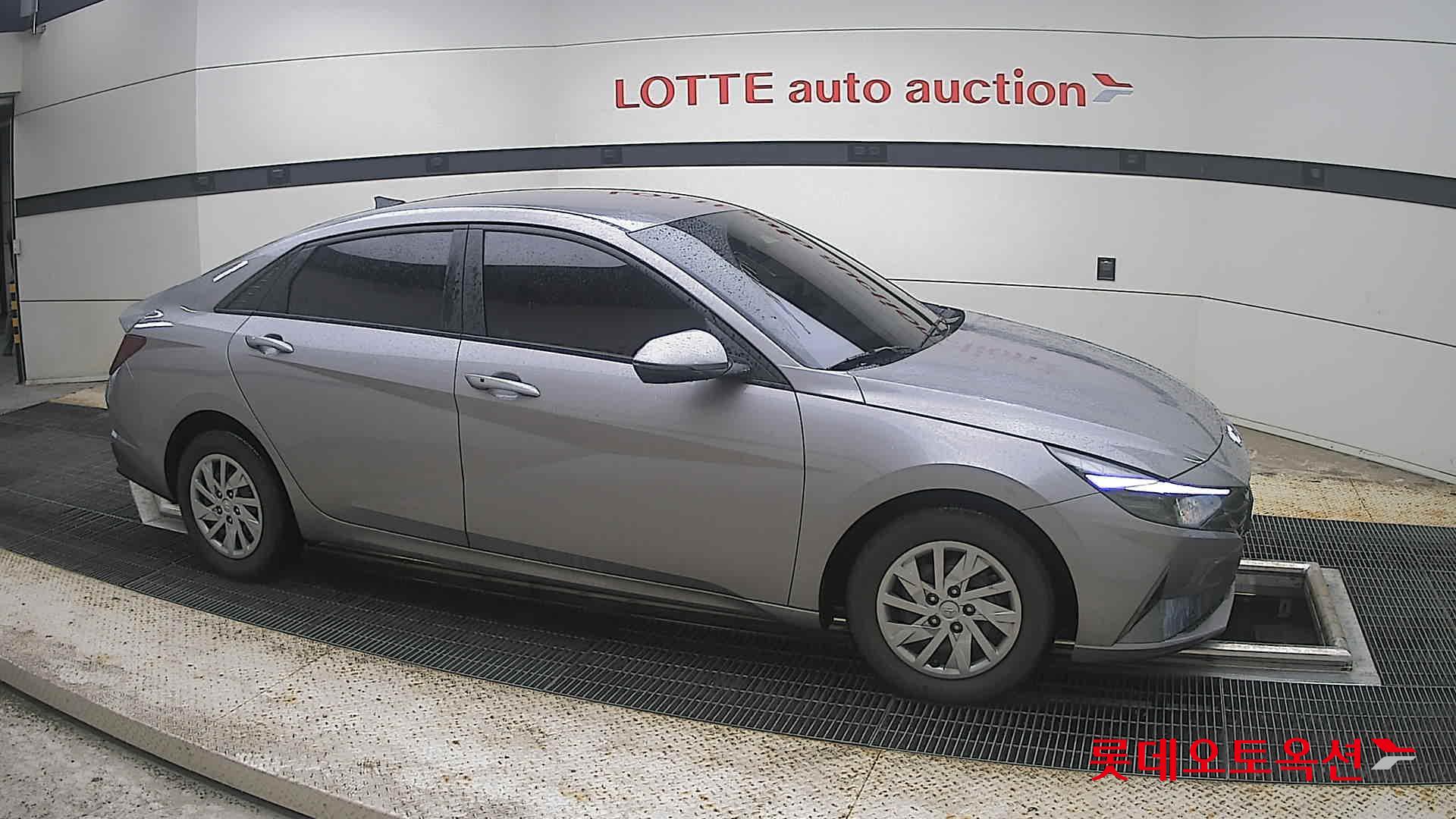 2021 - hyundai avante