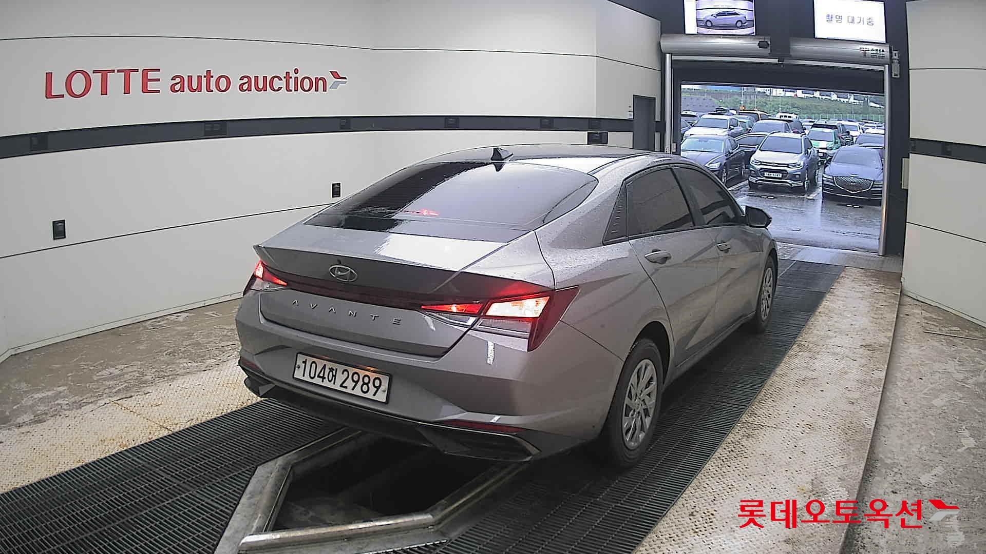 2021 - hyundai avante