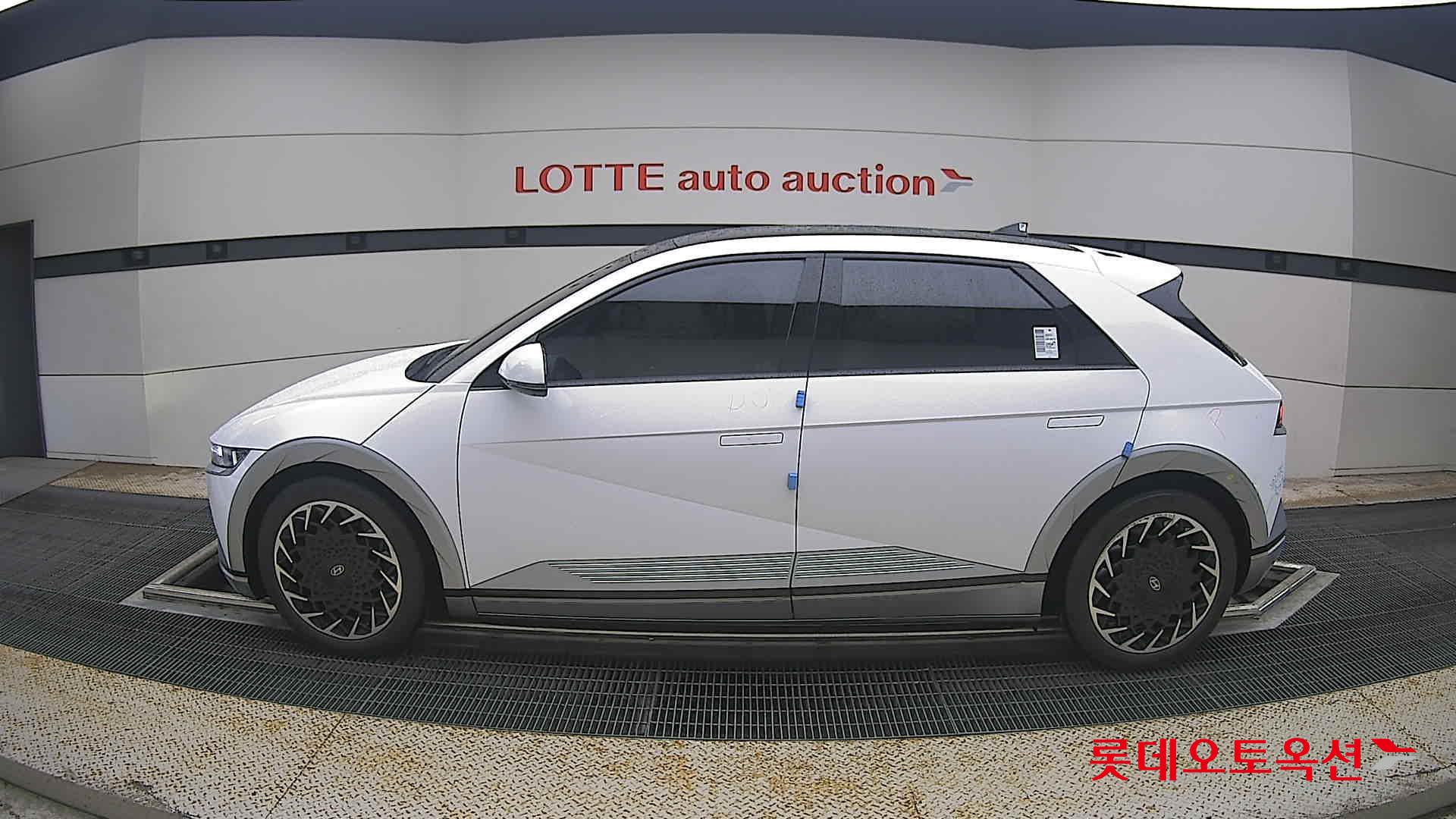 2022 - hyundai ioniq