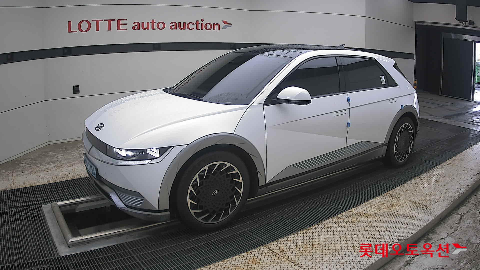 2022 - hyundai ioniq