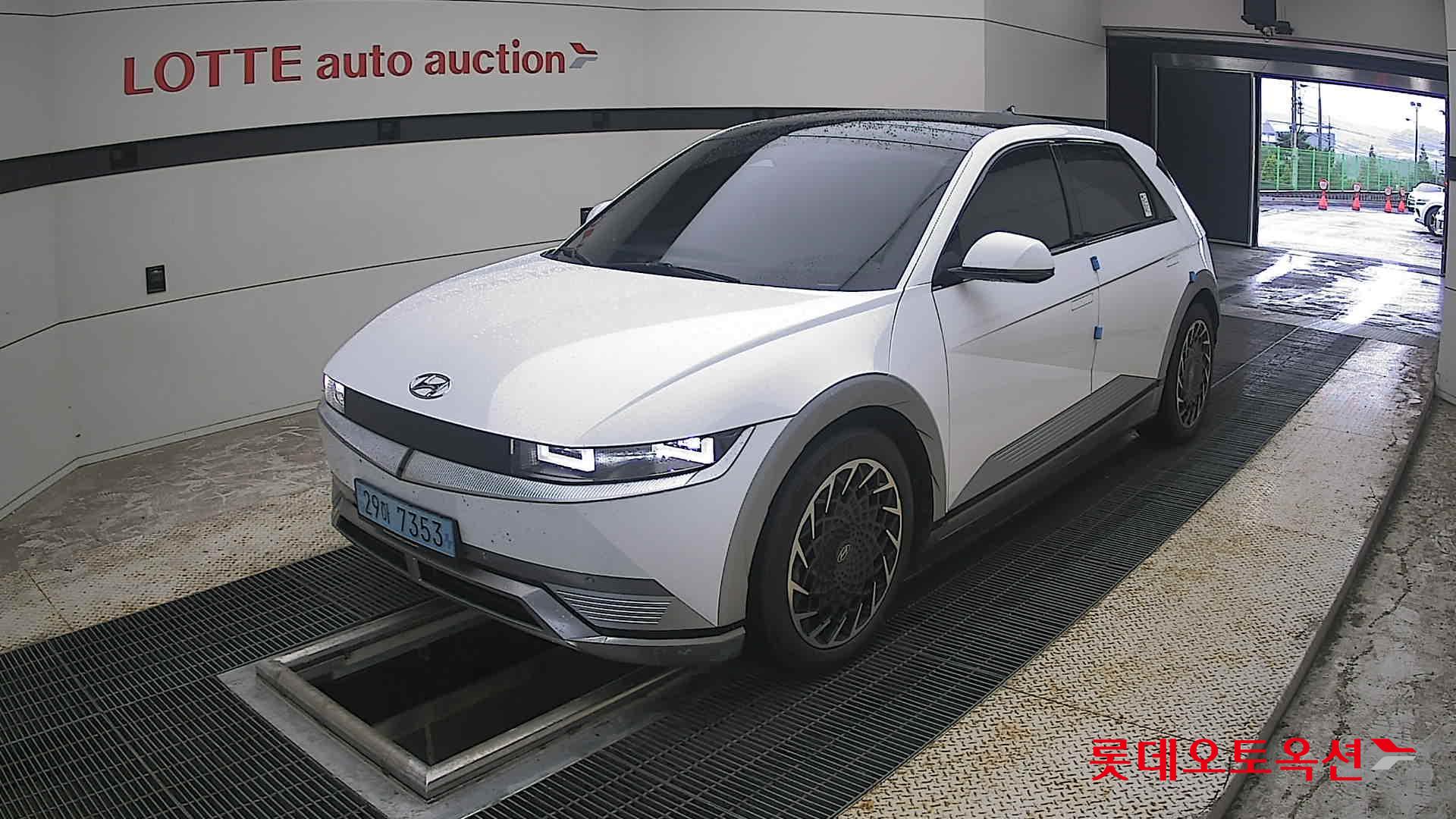 2022 - hyundai ioniq