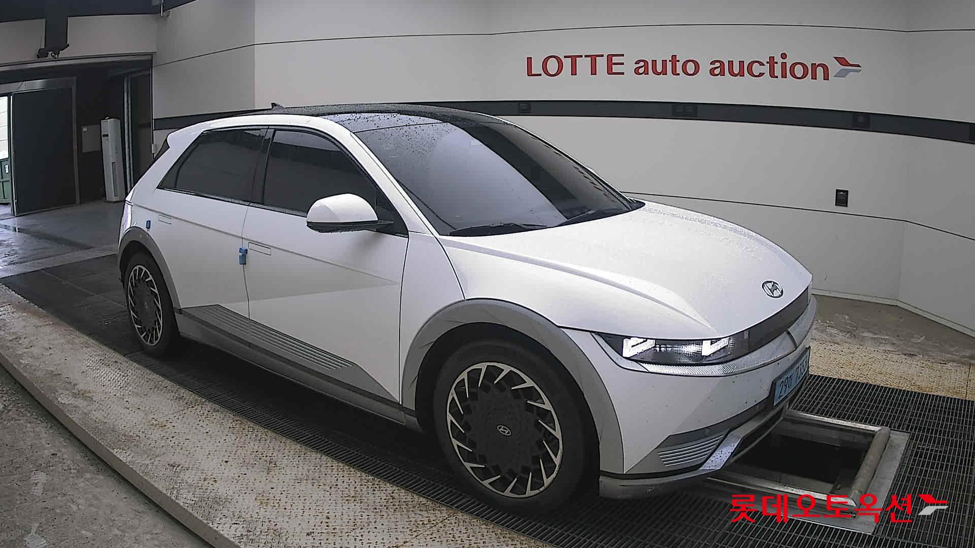 2022 - hyundai ioniq