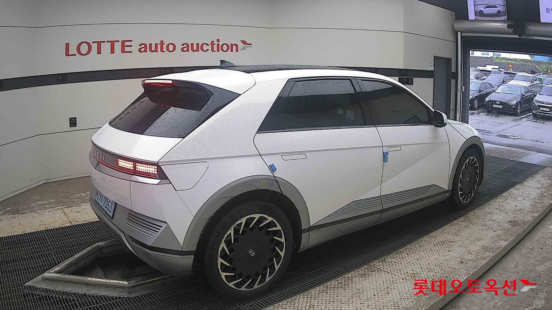2022 - hyundai ioniq