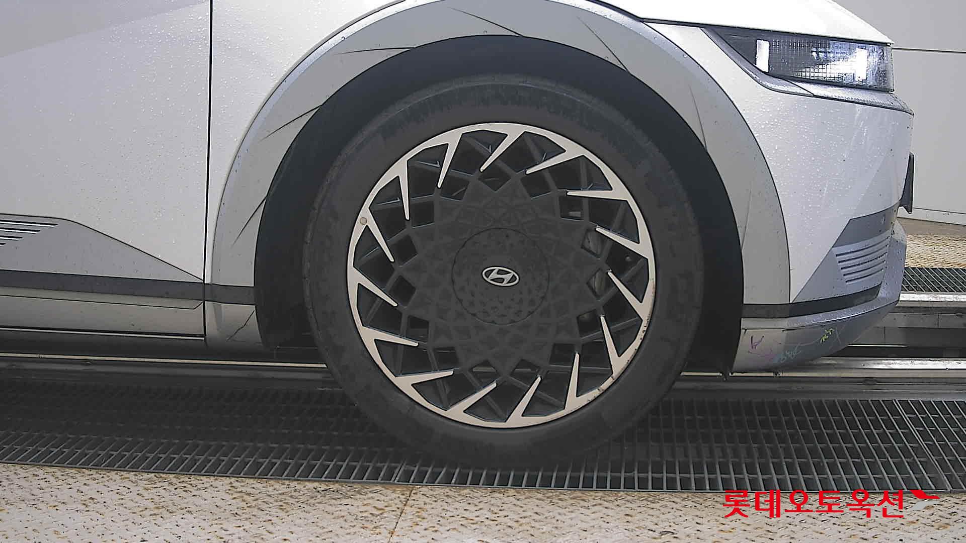 2022 - hyundai ioniq