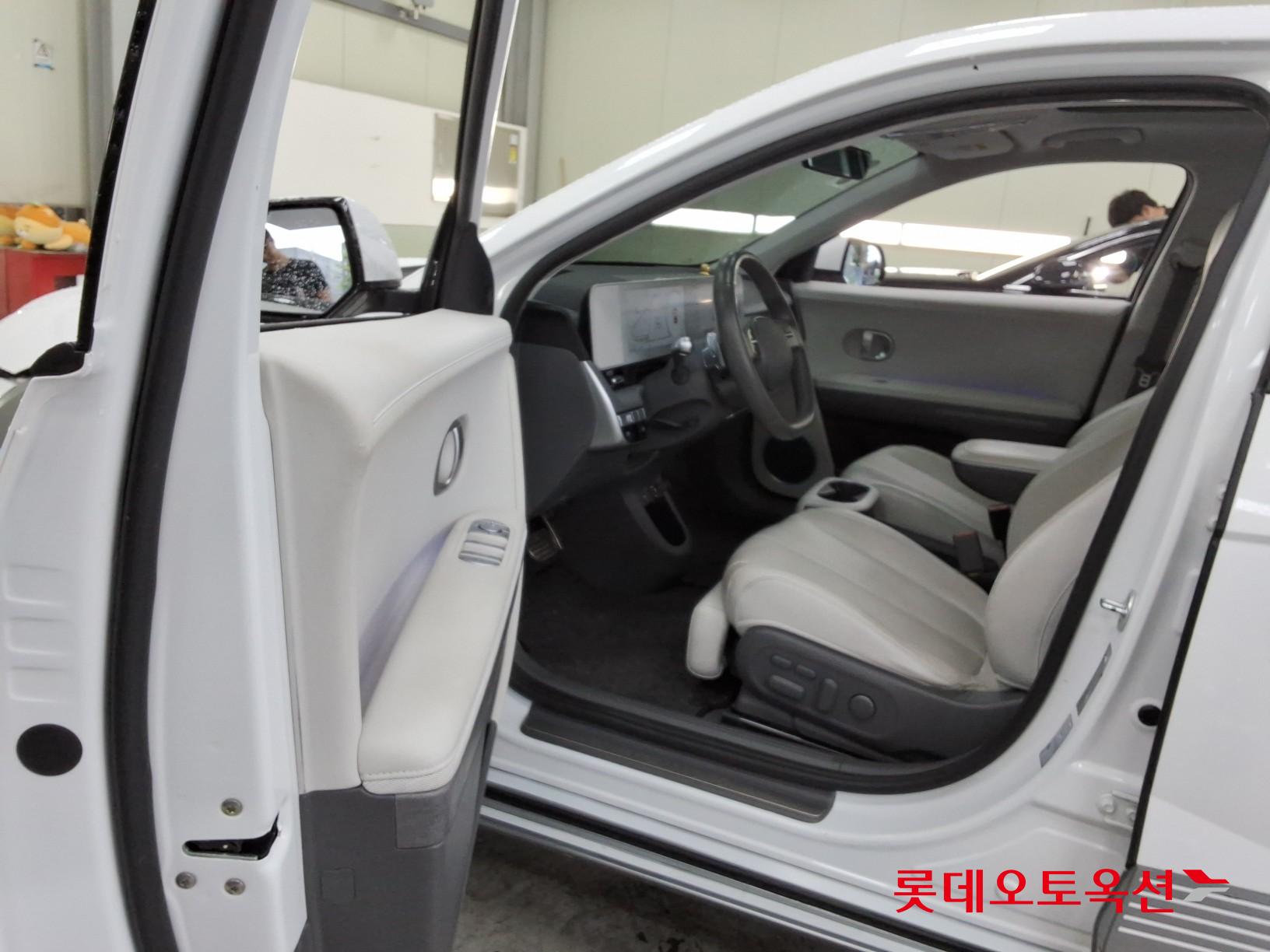 2022 - hyundai ioniq