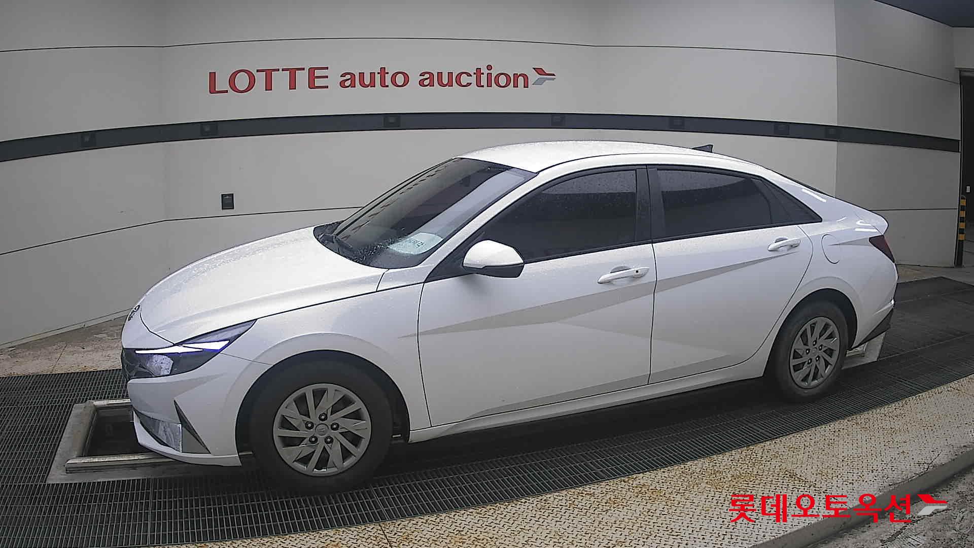 2021 - hyundai avante