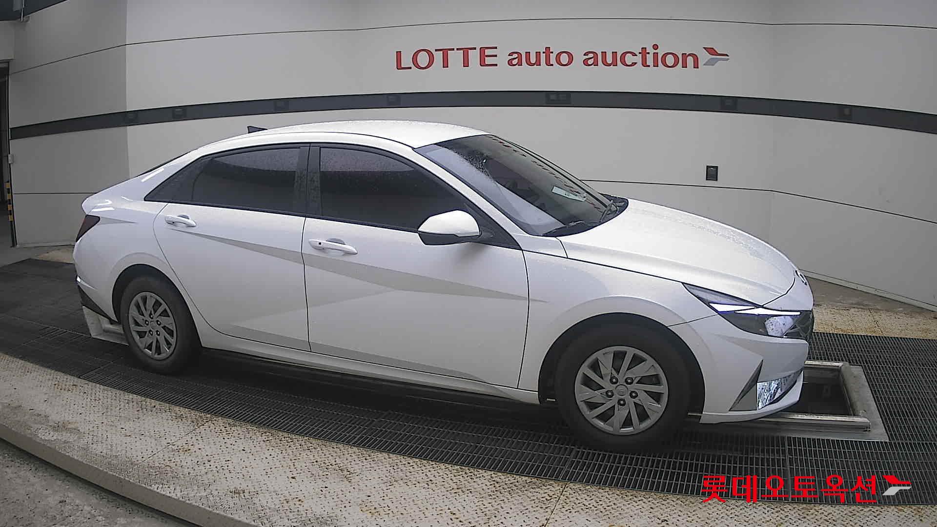 2021 - hyundai avante