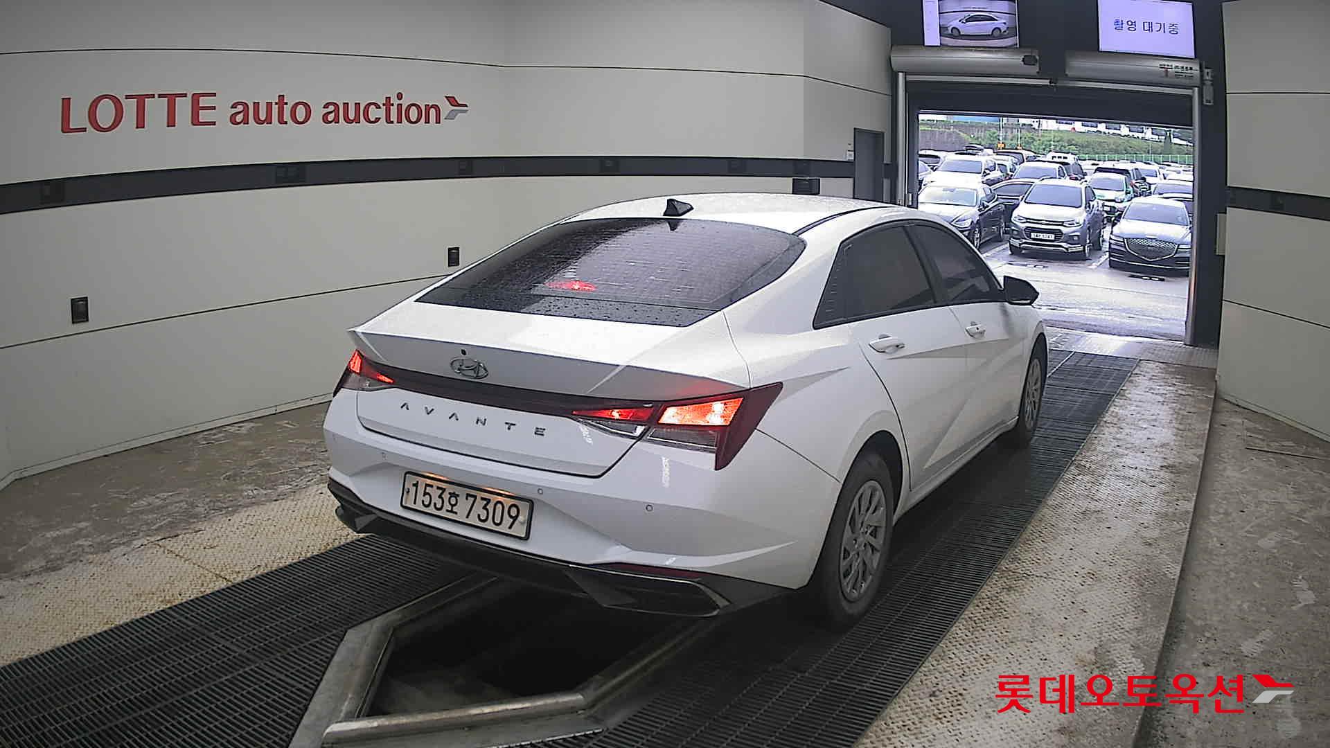 2021 - hyundai avante