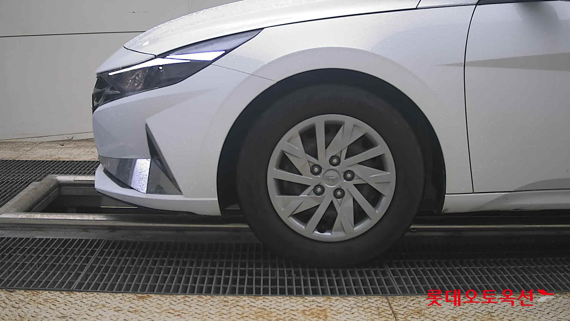 2021 - hyundai avante