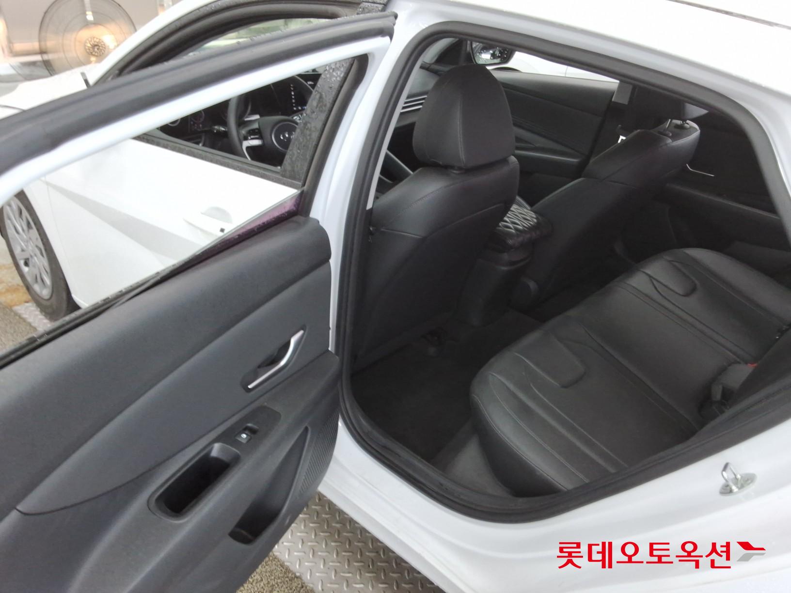 2021 - hyundai avante