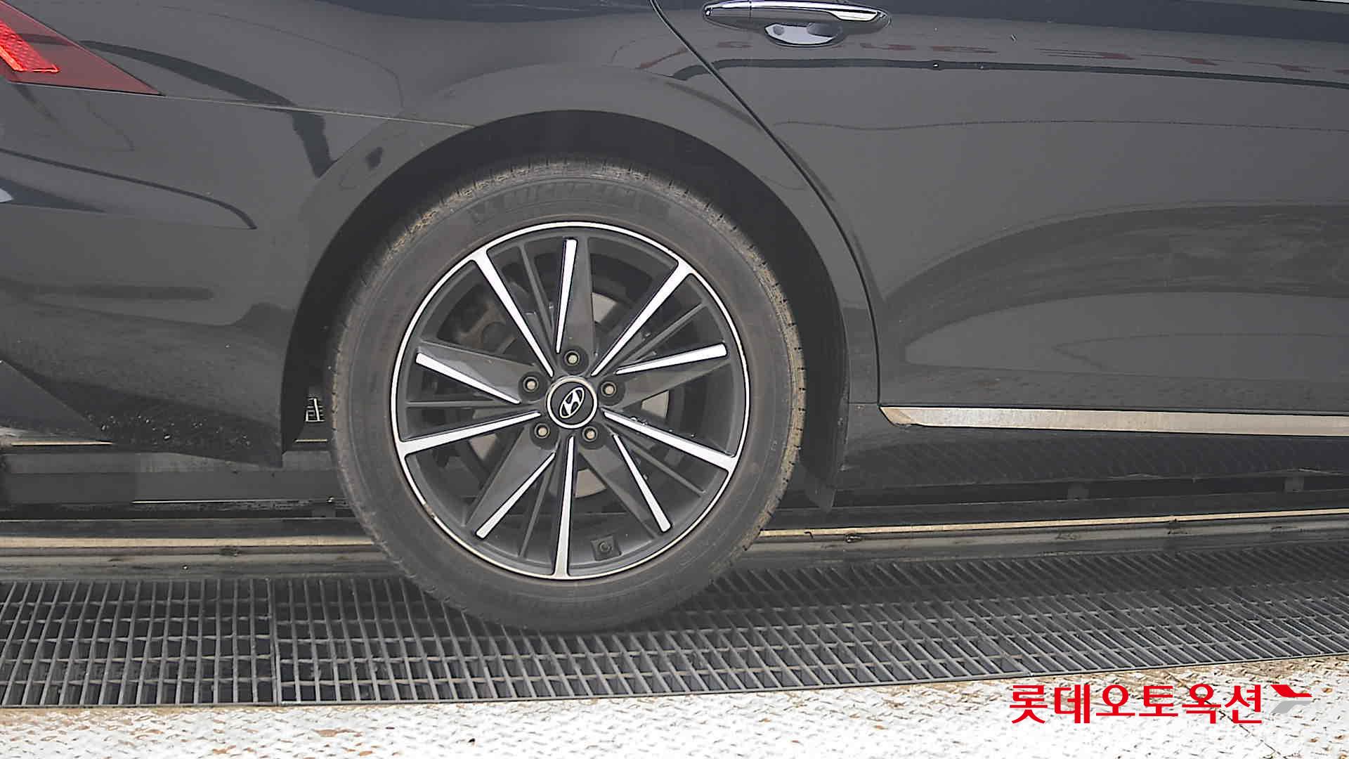 2022 - hyundai grandeur