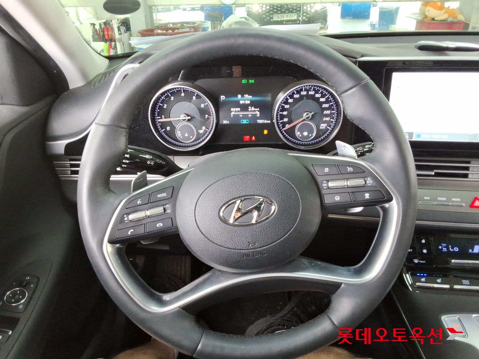 2022 - hyundai grandeur