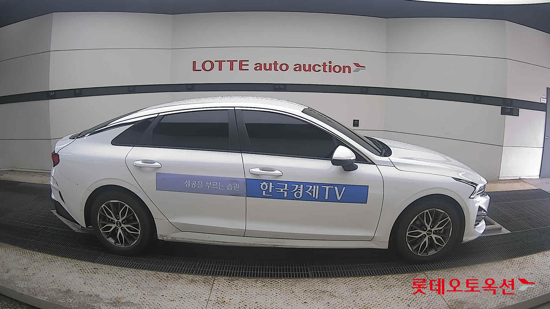 2021 - kia k5