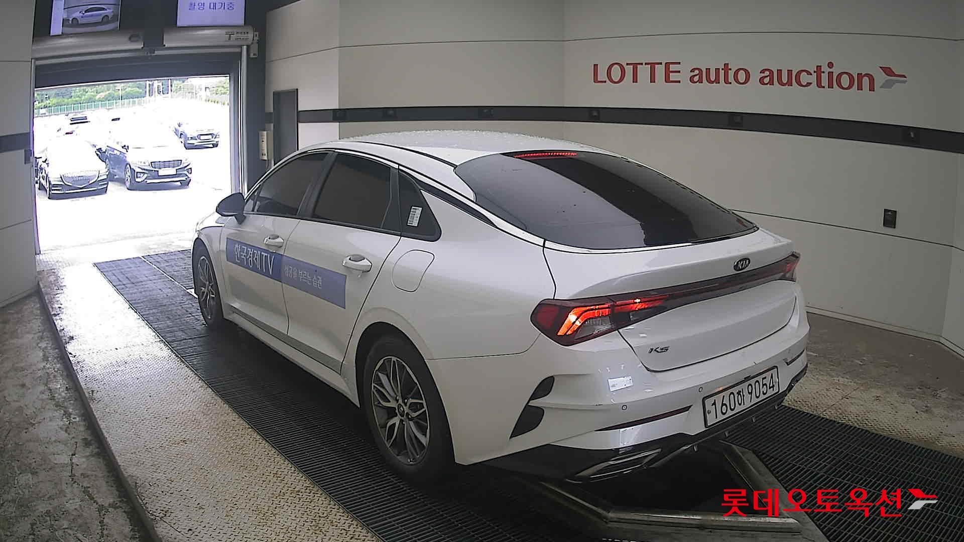 2021 - kia k5