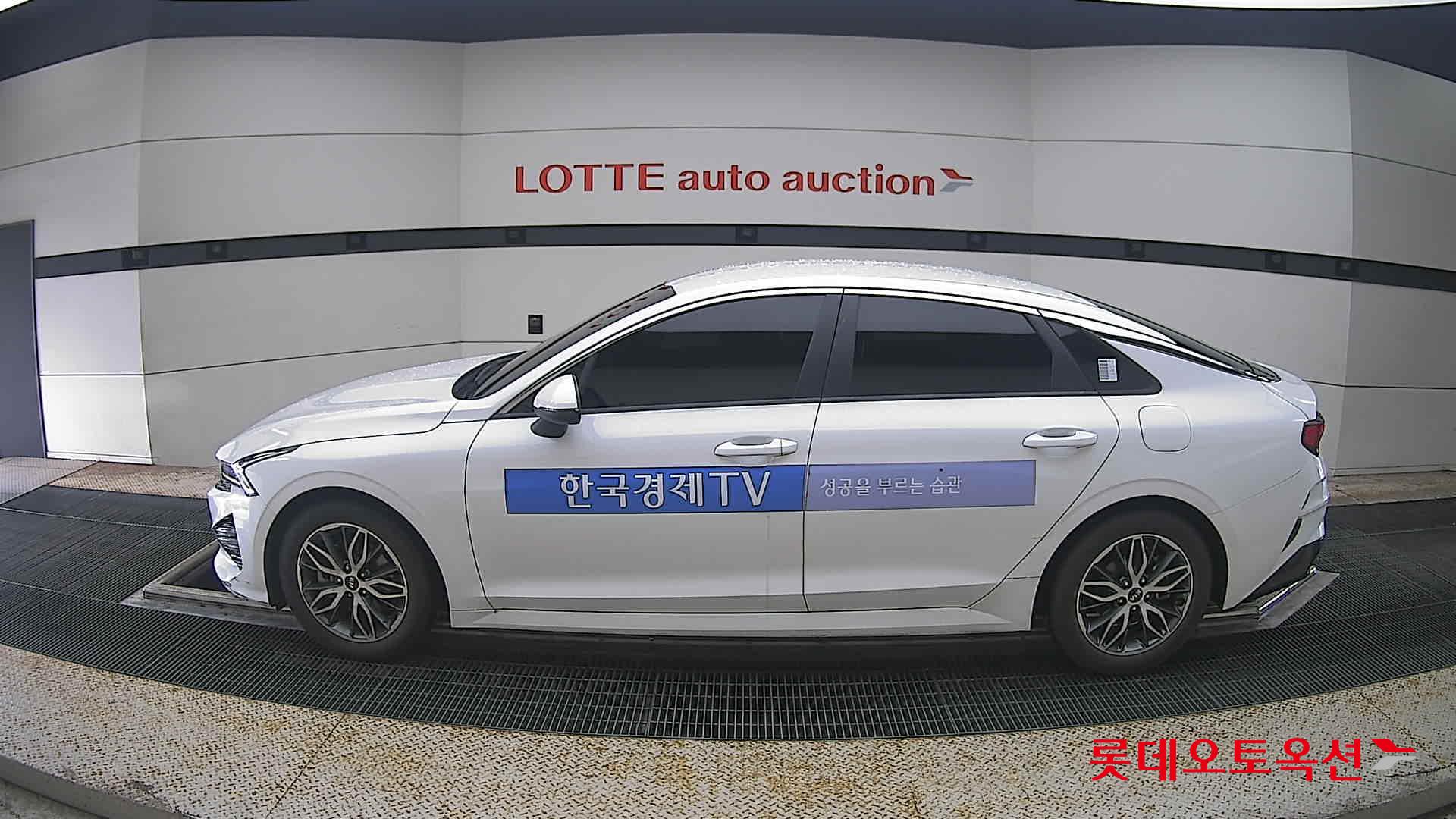 2021 - kia k5