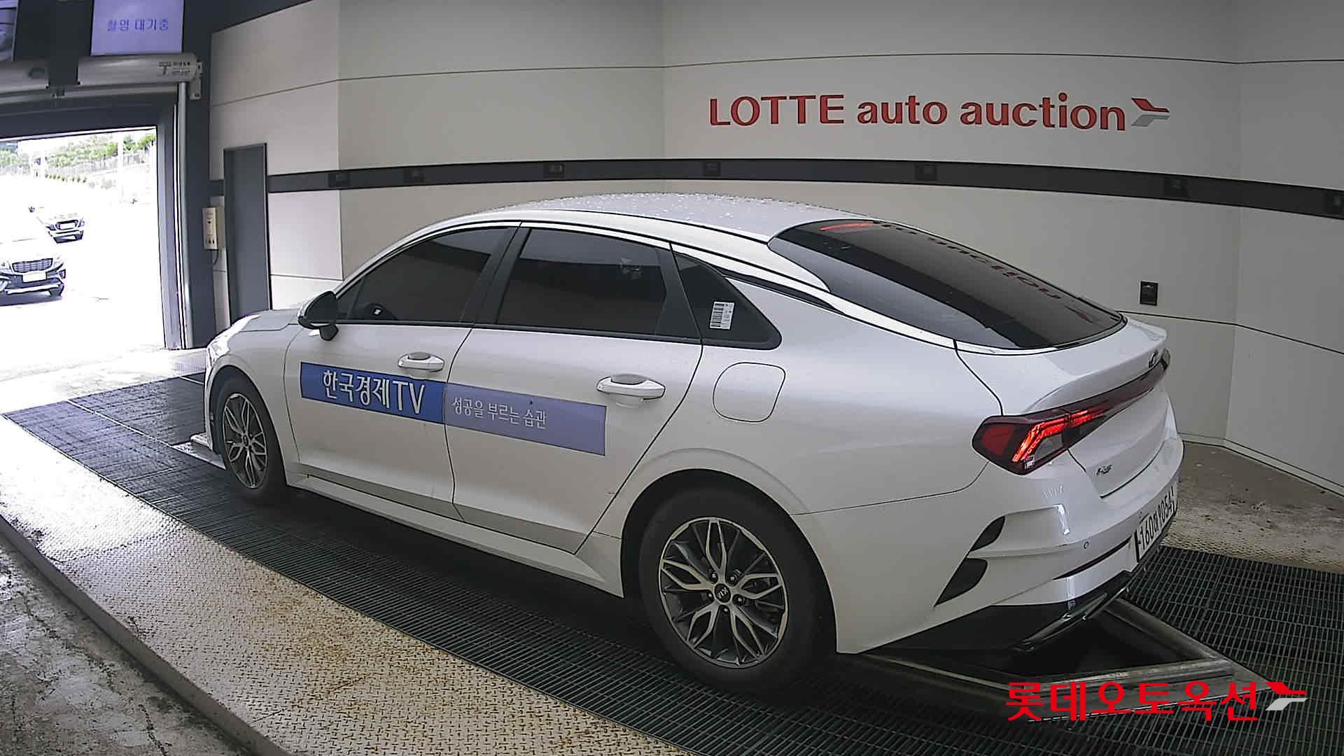 2021 - kia k5