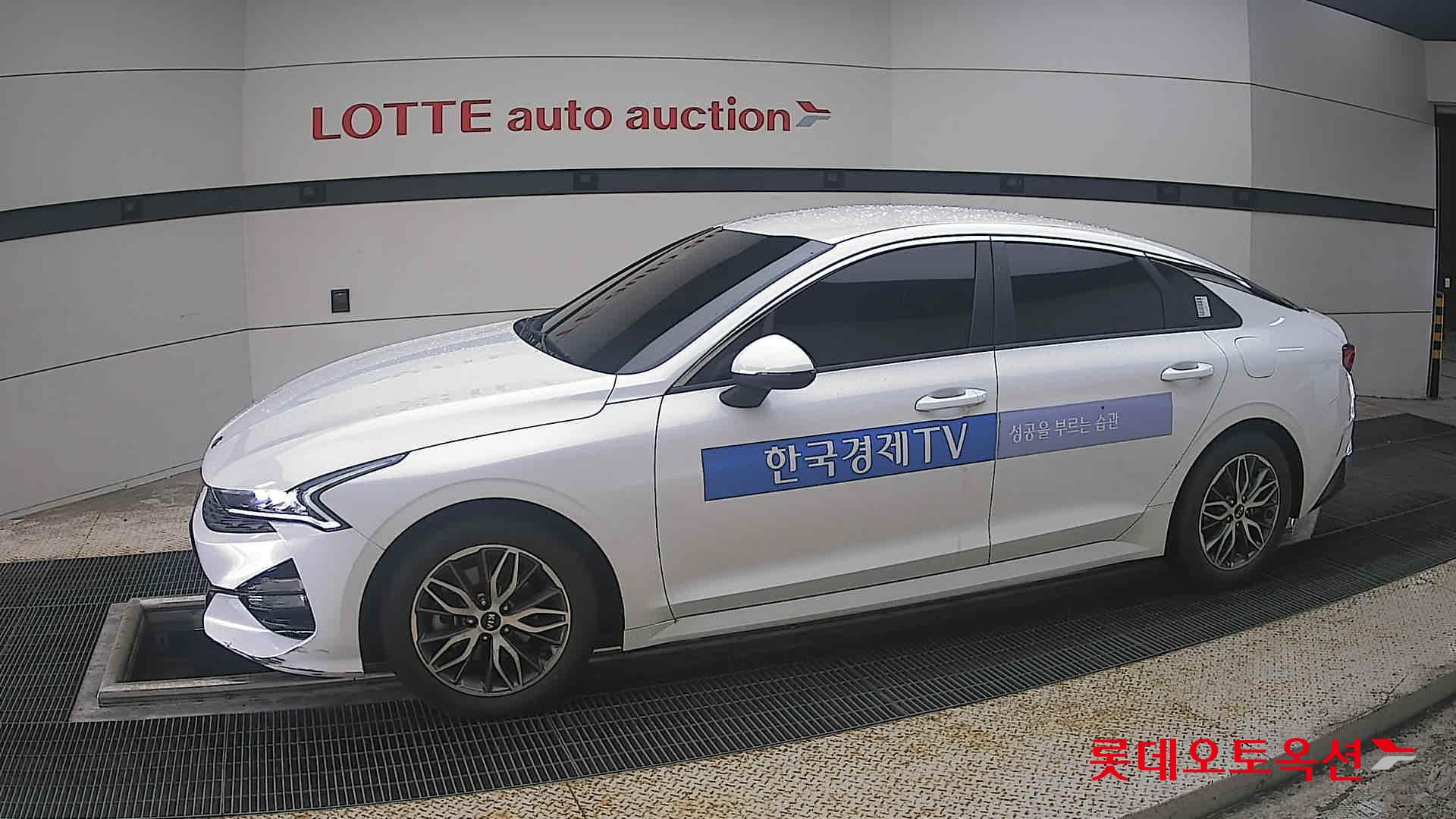 2021 - kia k5