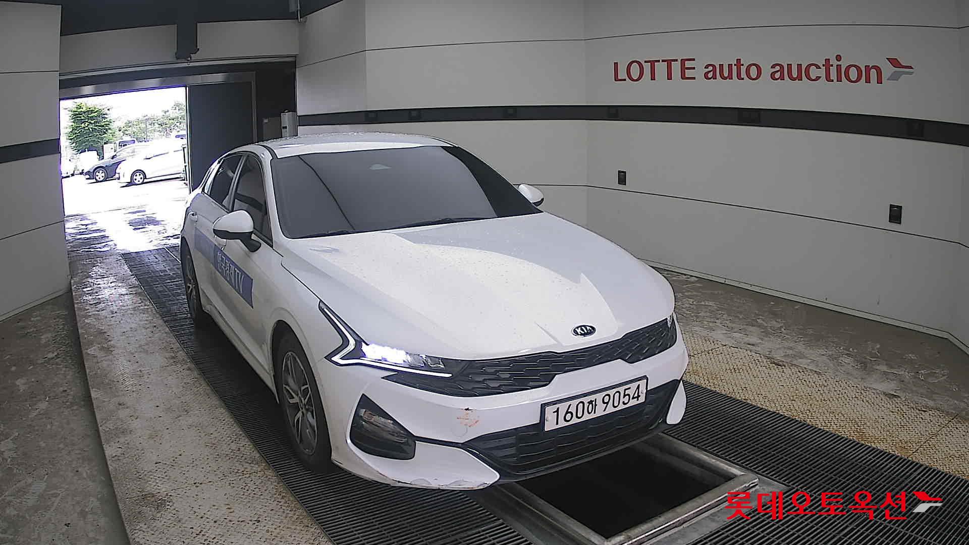 2021 - kia k5
